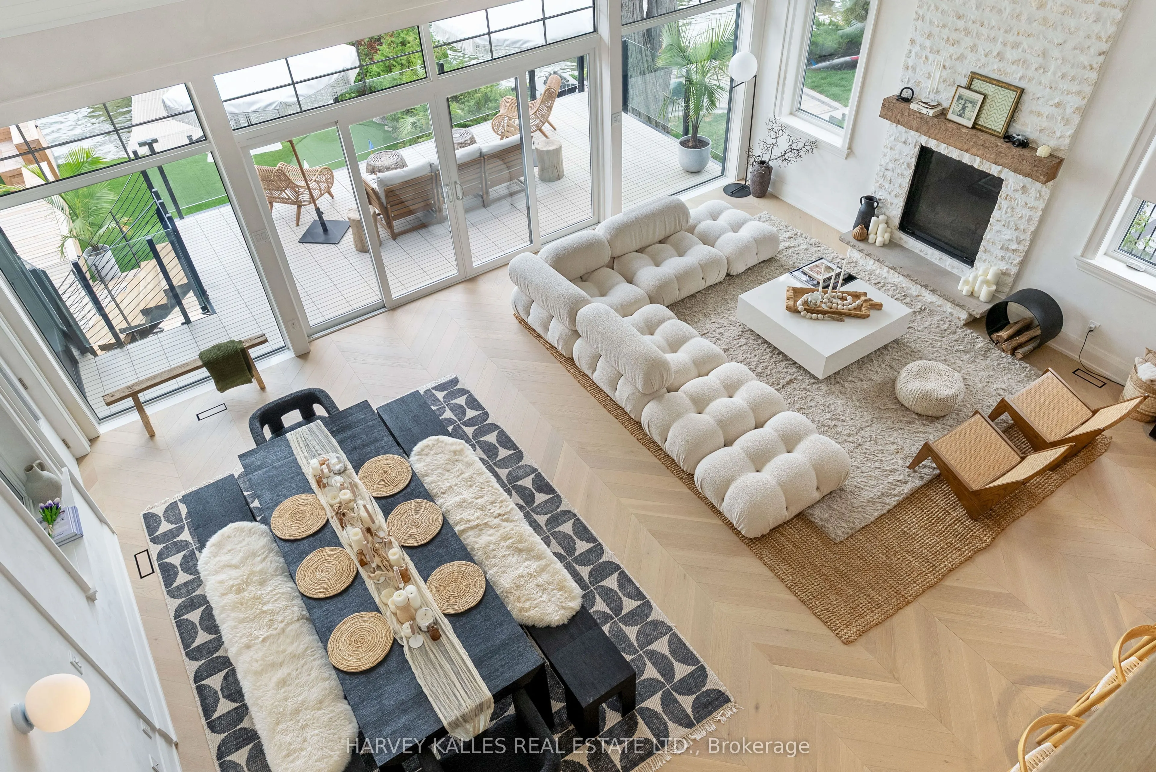 3421 Crescent Harbour Road