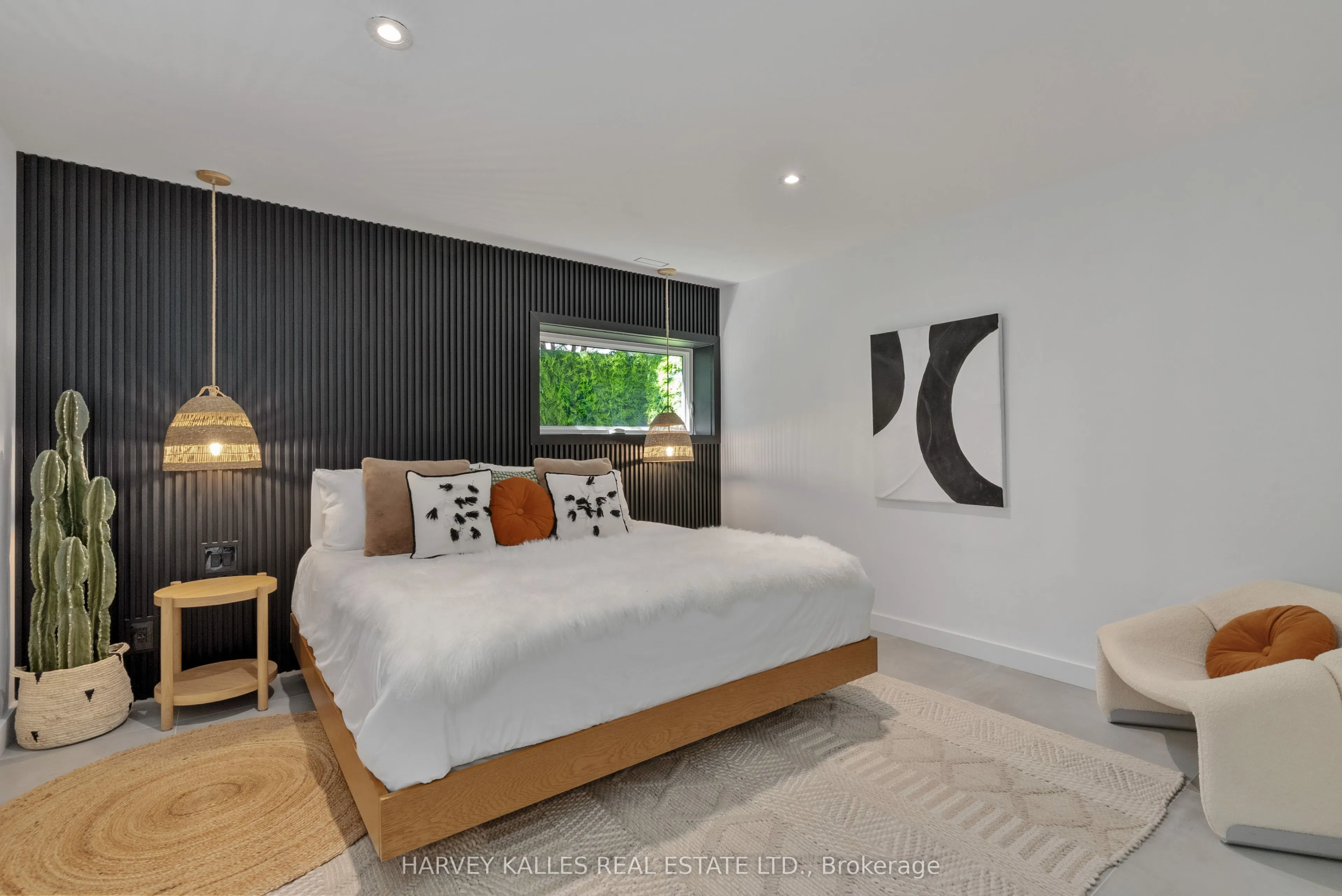 3421 Crescent Harbour Road