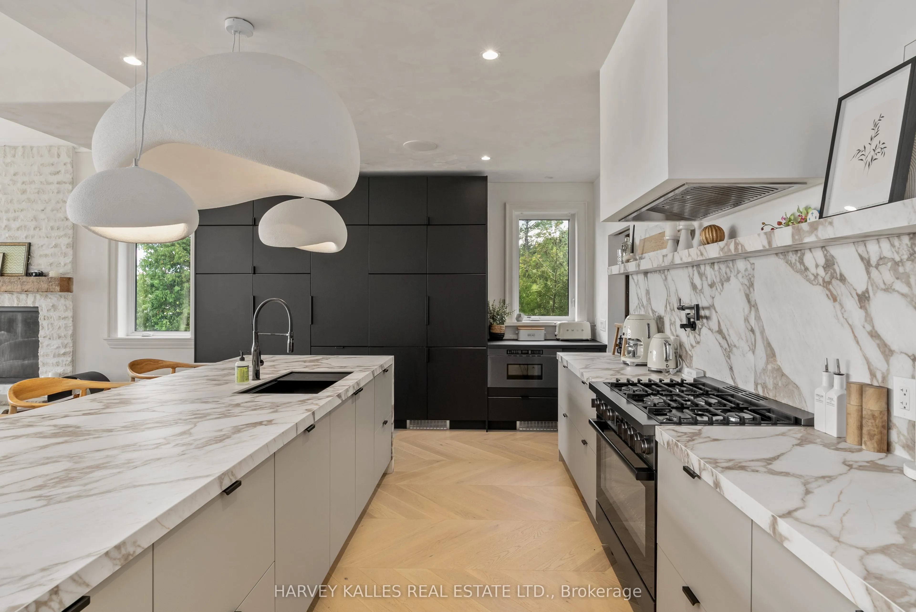 3421 Crescent Harbour Road
