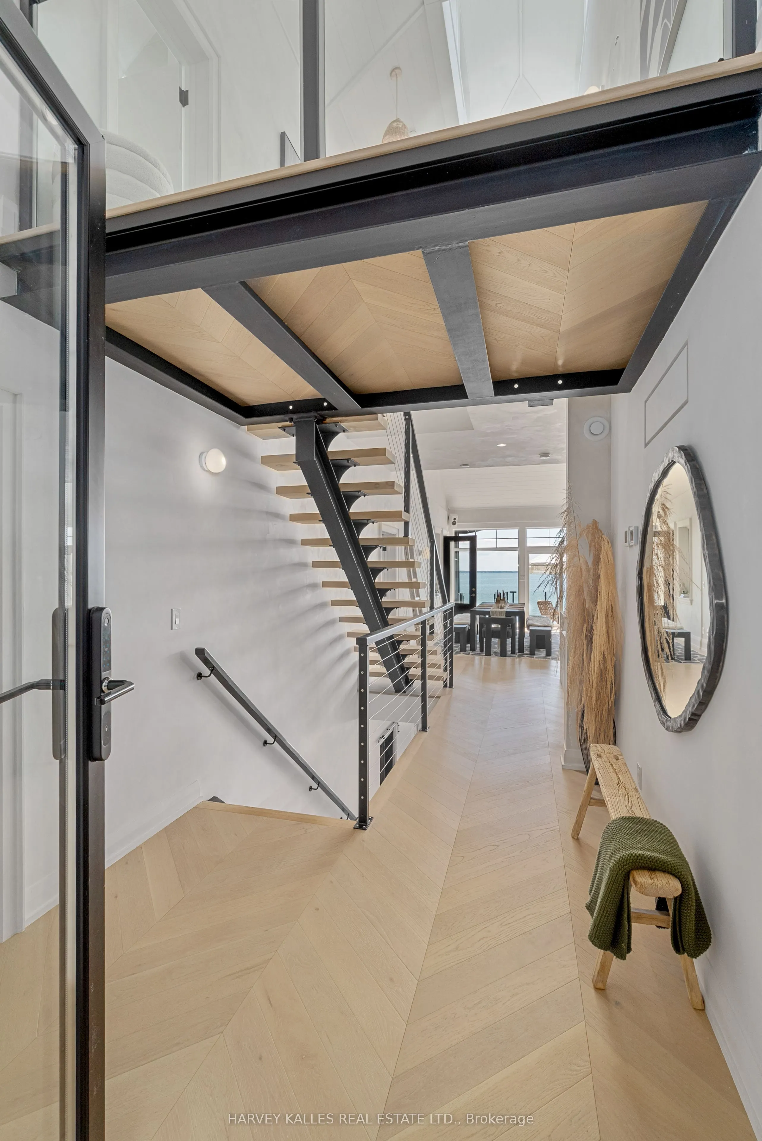 3421 Crescent Harbour Road