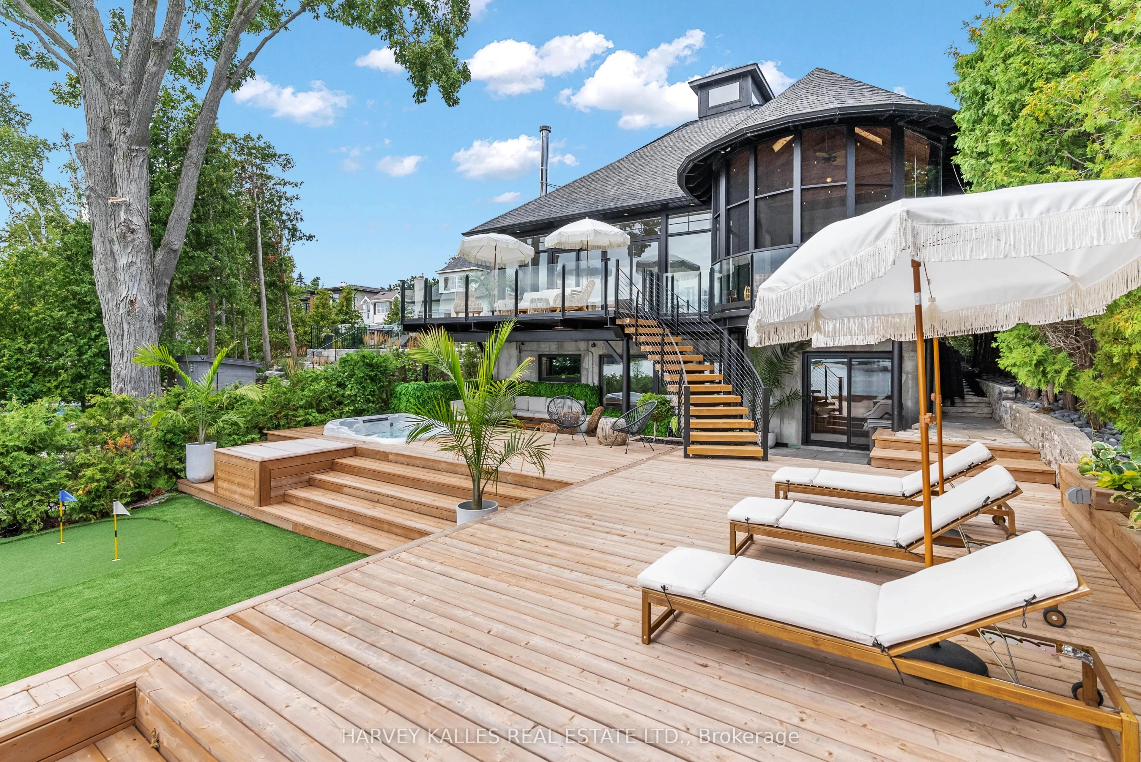 3421 Crescent Harbour Road