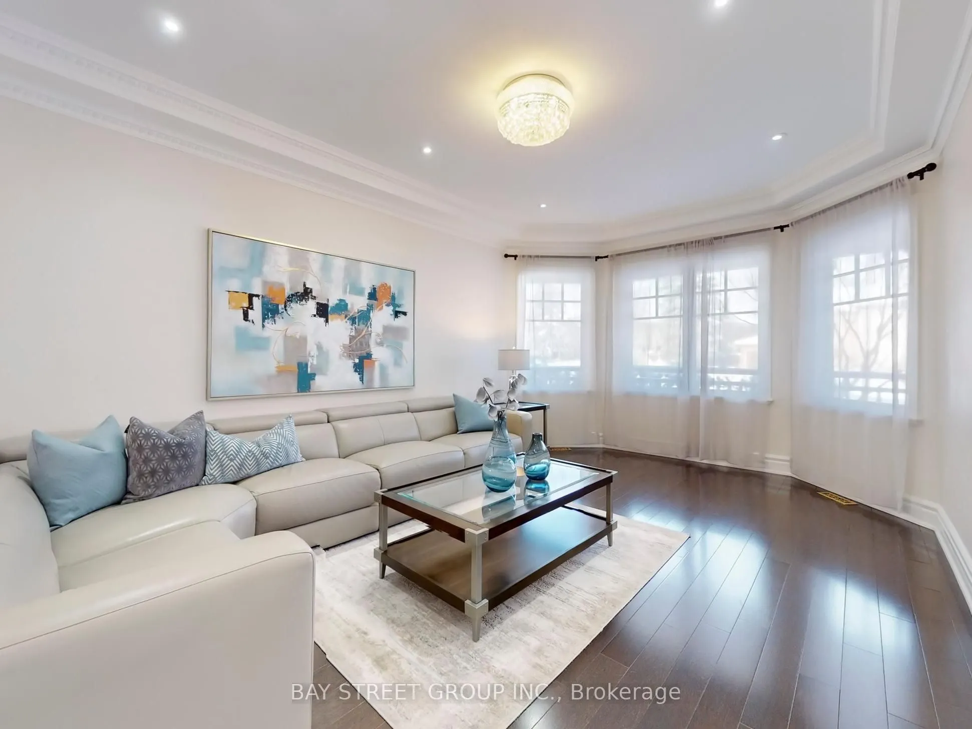 25 Brookshill Crescent