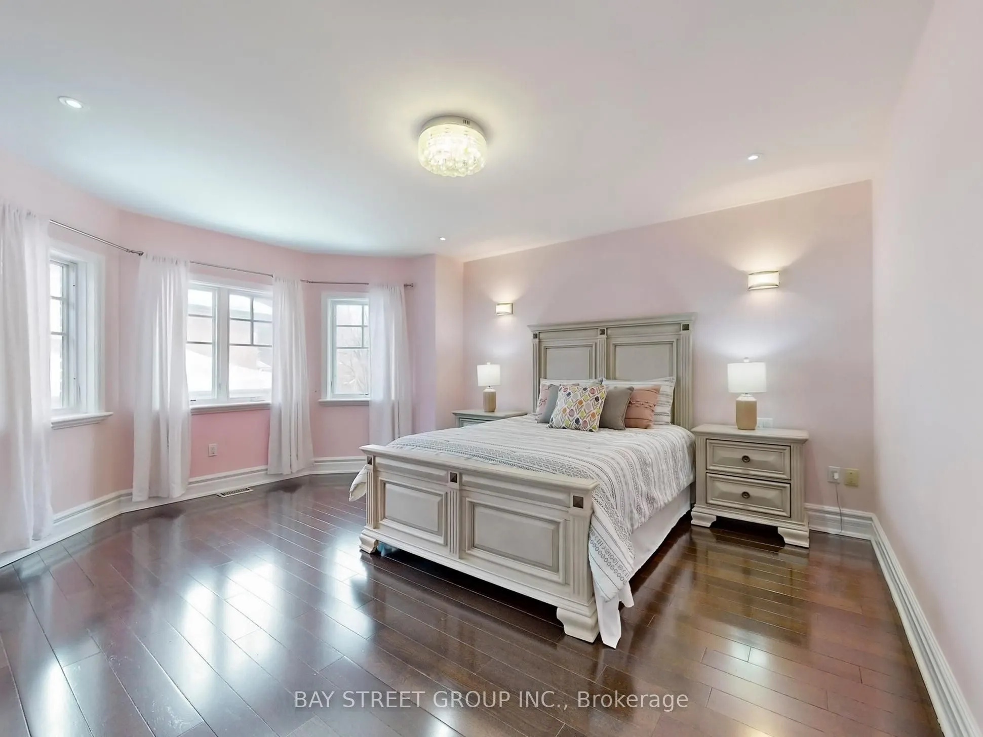 25 Brookshill Crescent