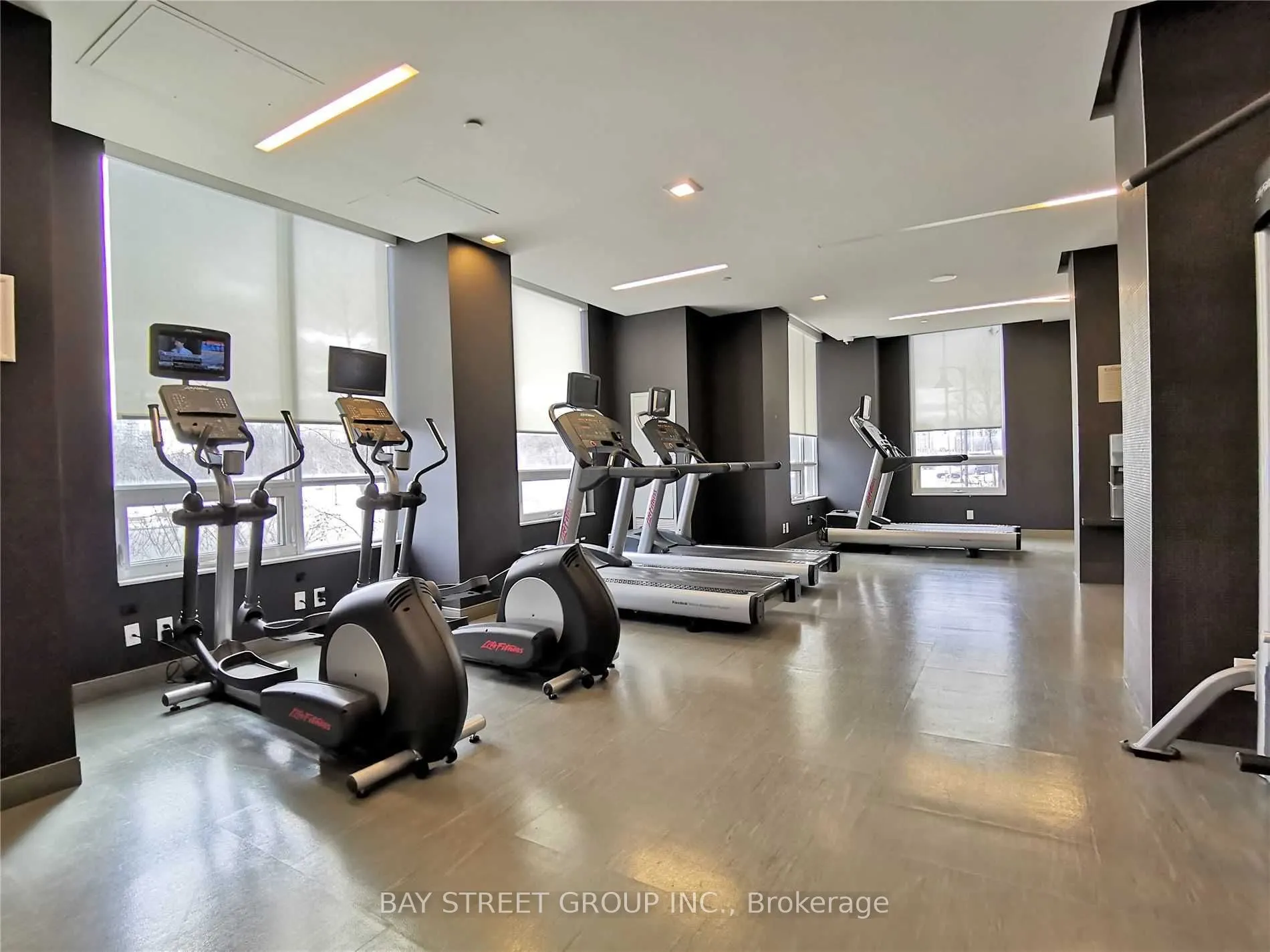 1 Uptown Drive, #1202