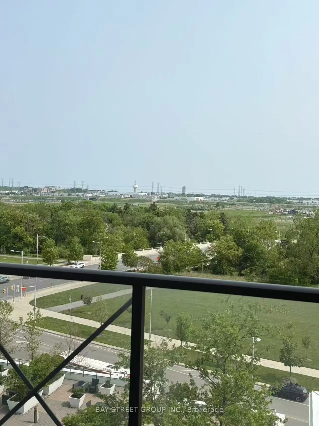 1 Uptown Drive, #1202