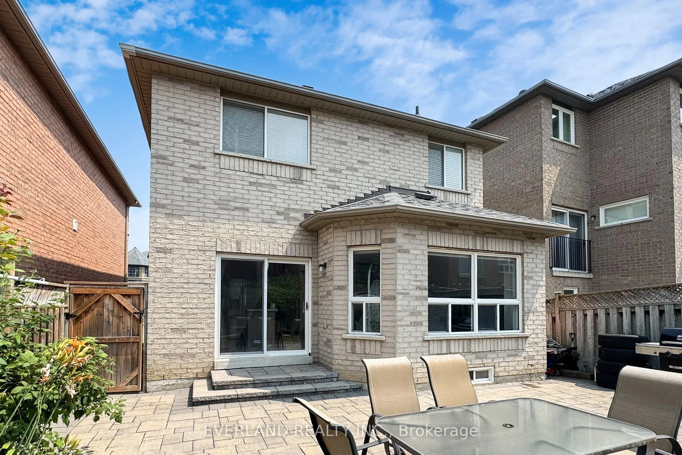 118 Orchard Hill Boulevard