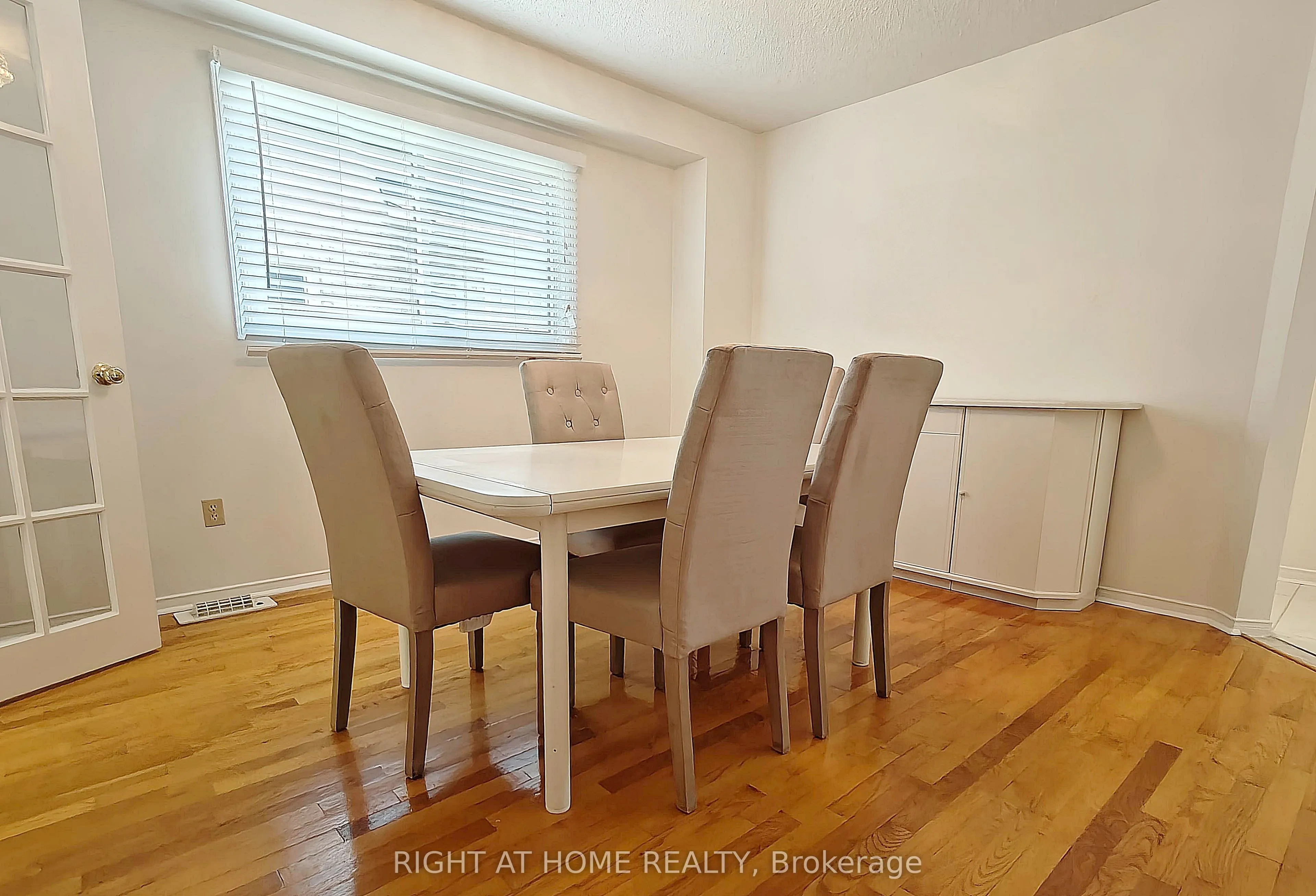 116 Cooperage Crescent