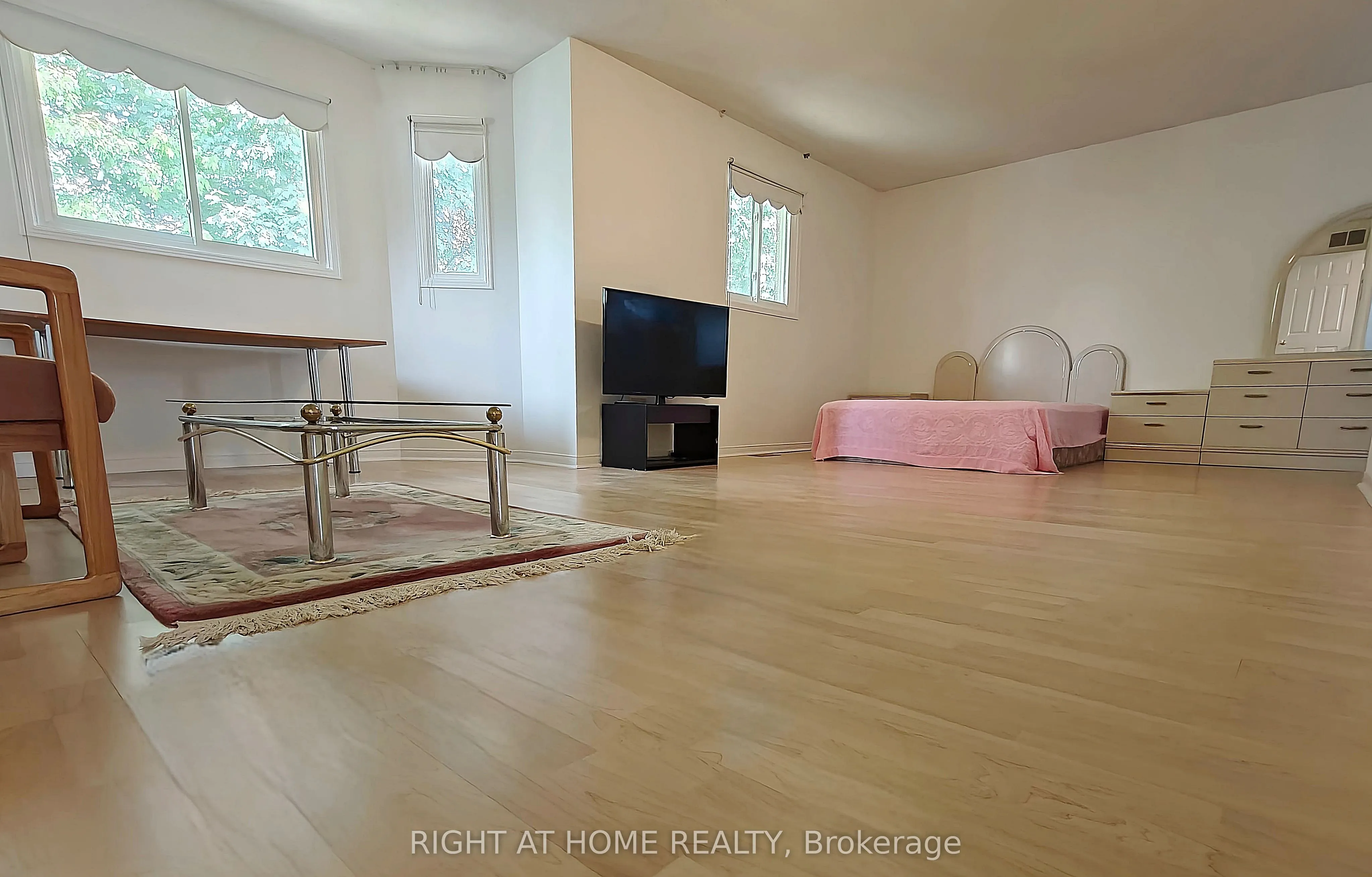 116 Cooperage Crescent
