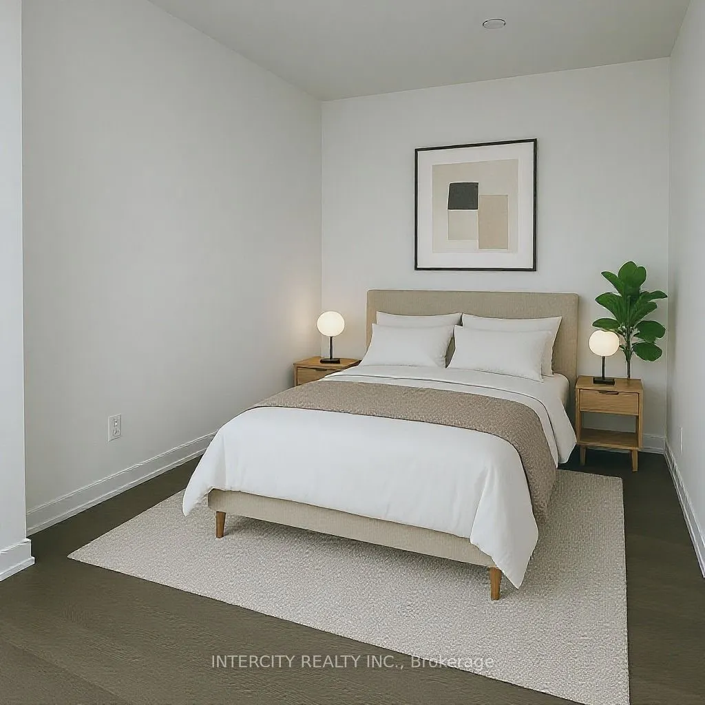 8888 Yonge Street, #724