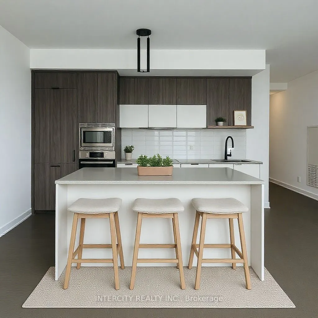 8888 Yonge Street, #724