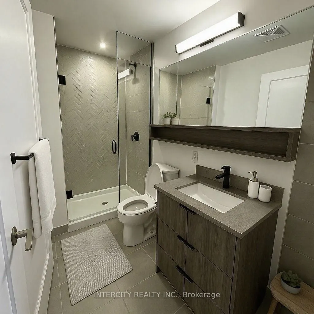 8888 Yonge Street, #724