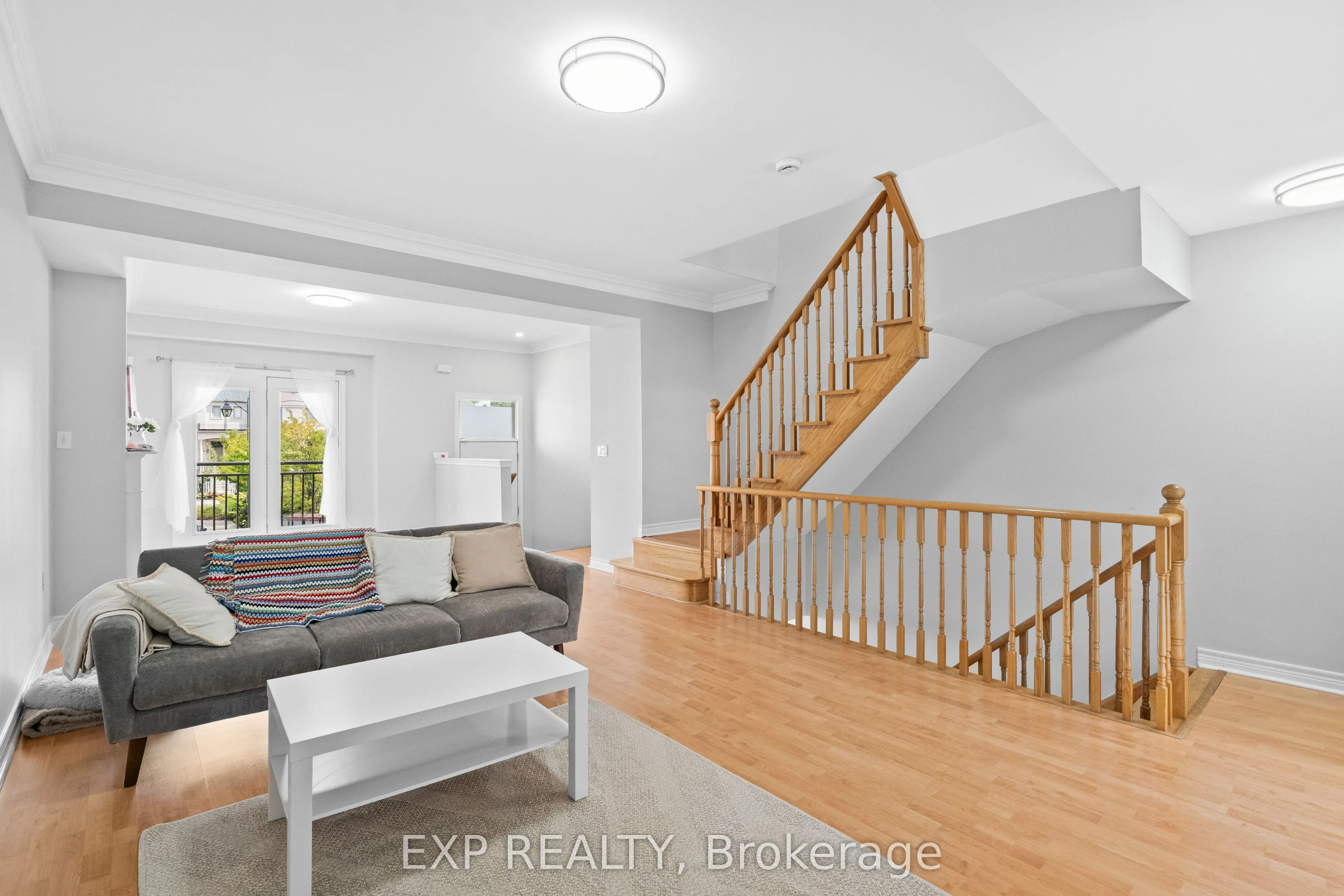 9133 Bayview Avenue, #90