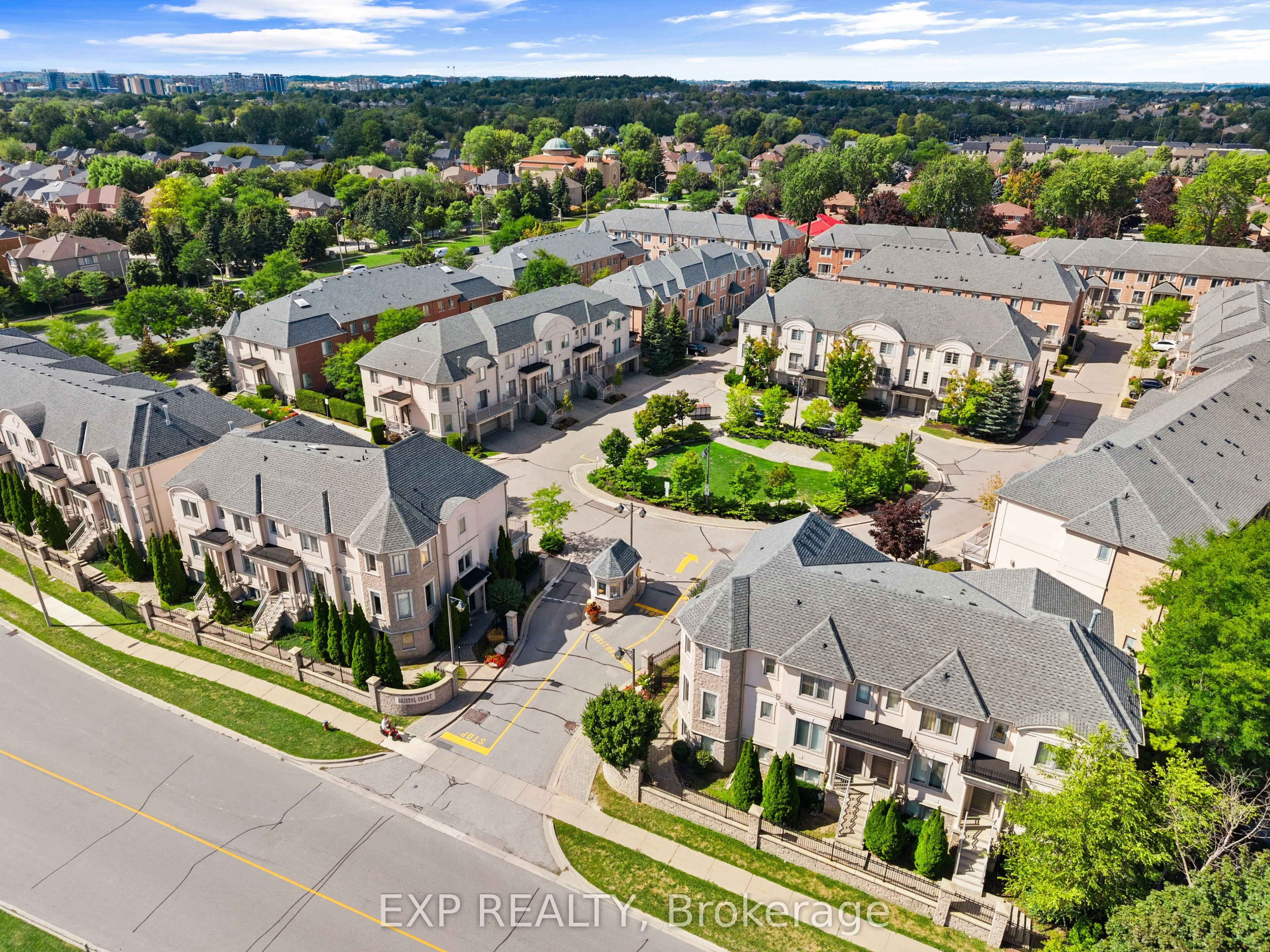 9133 Bayview Avenue, #90