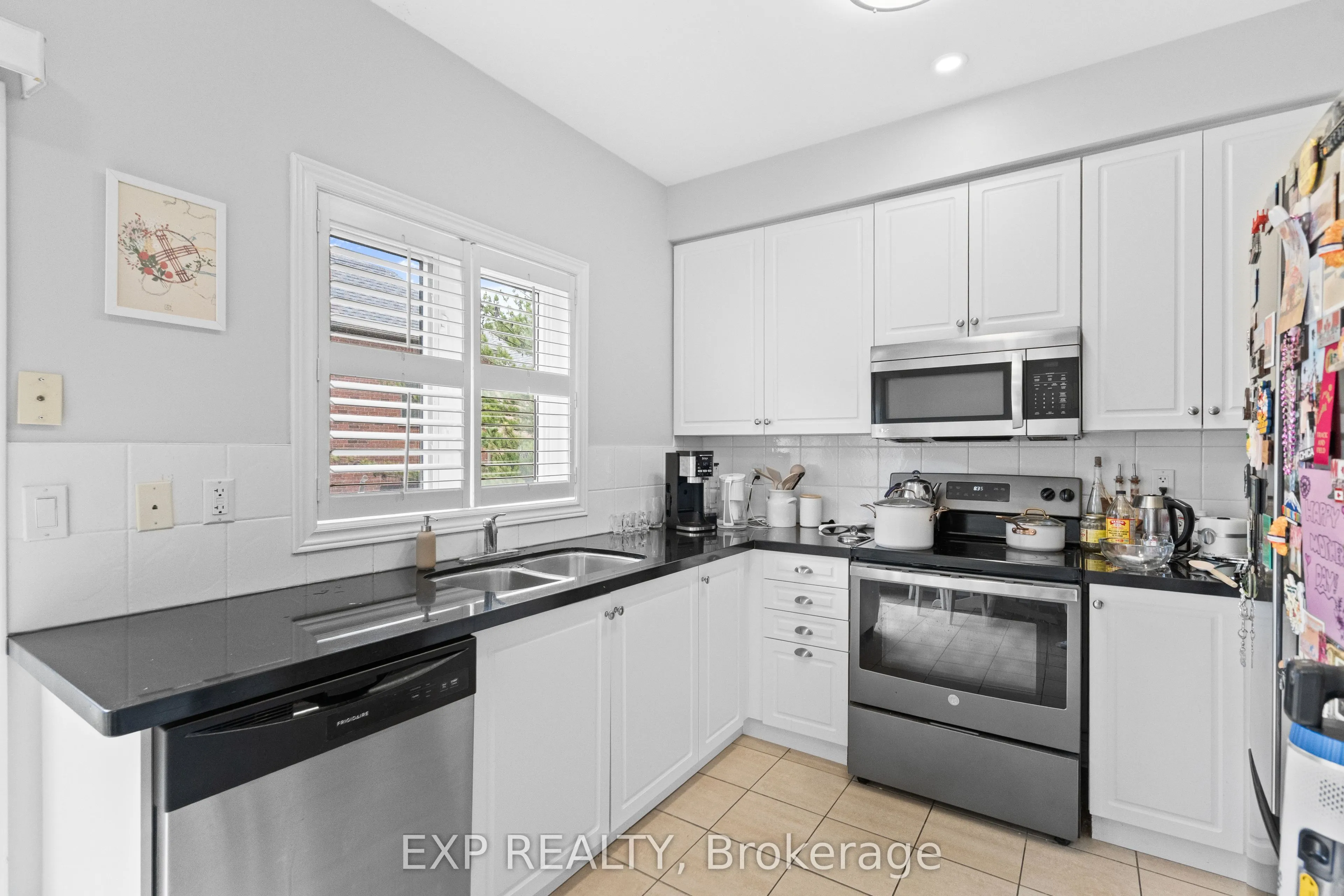 9133 Bayview Avenue, #90