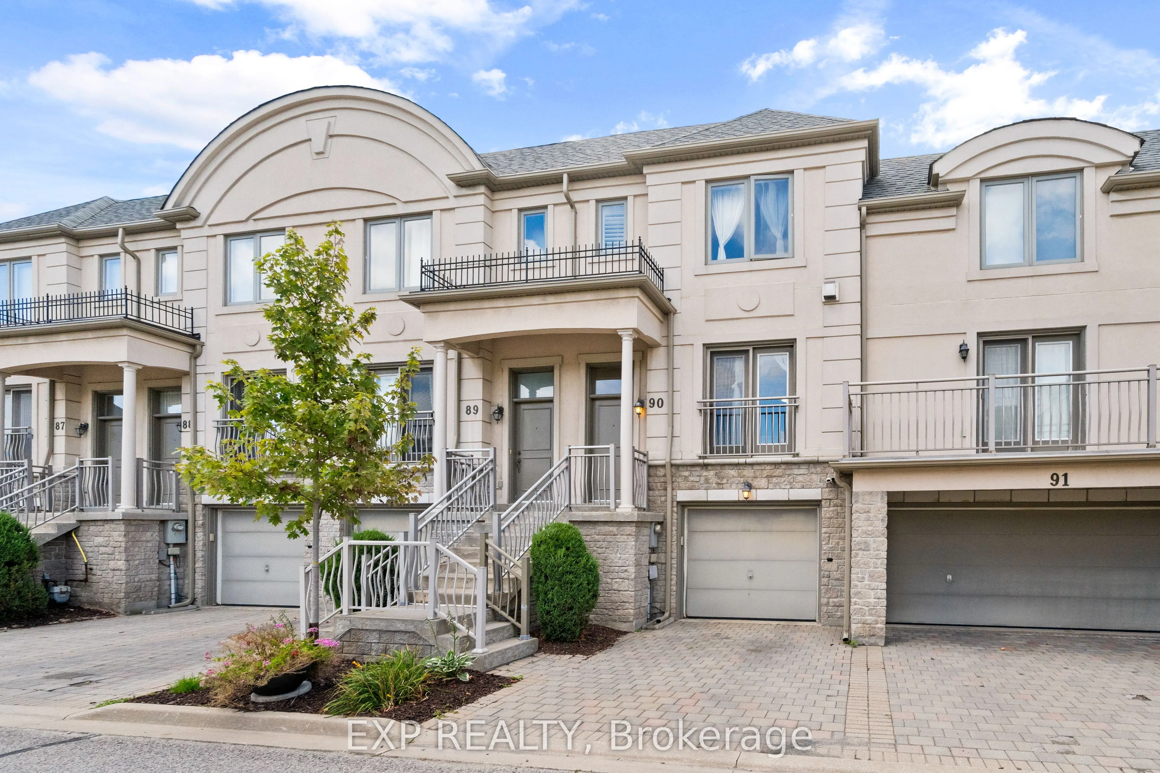 9133 Bayview Avenue, #90