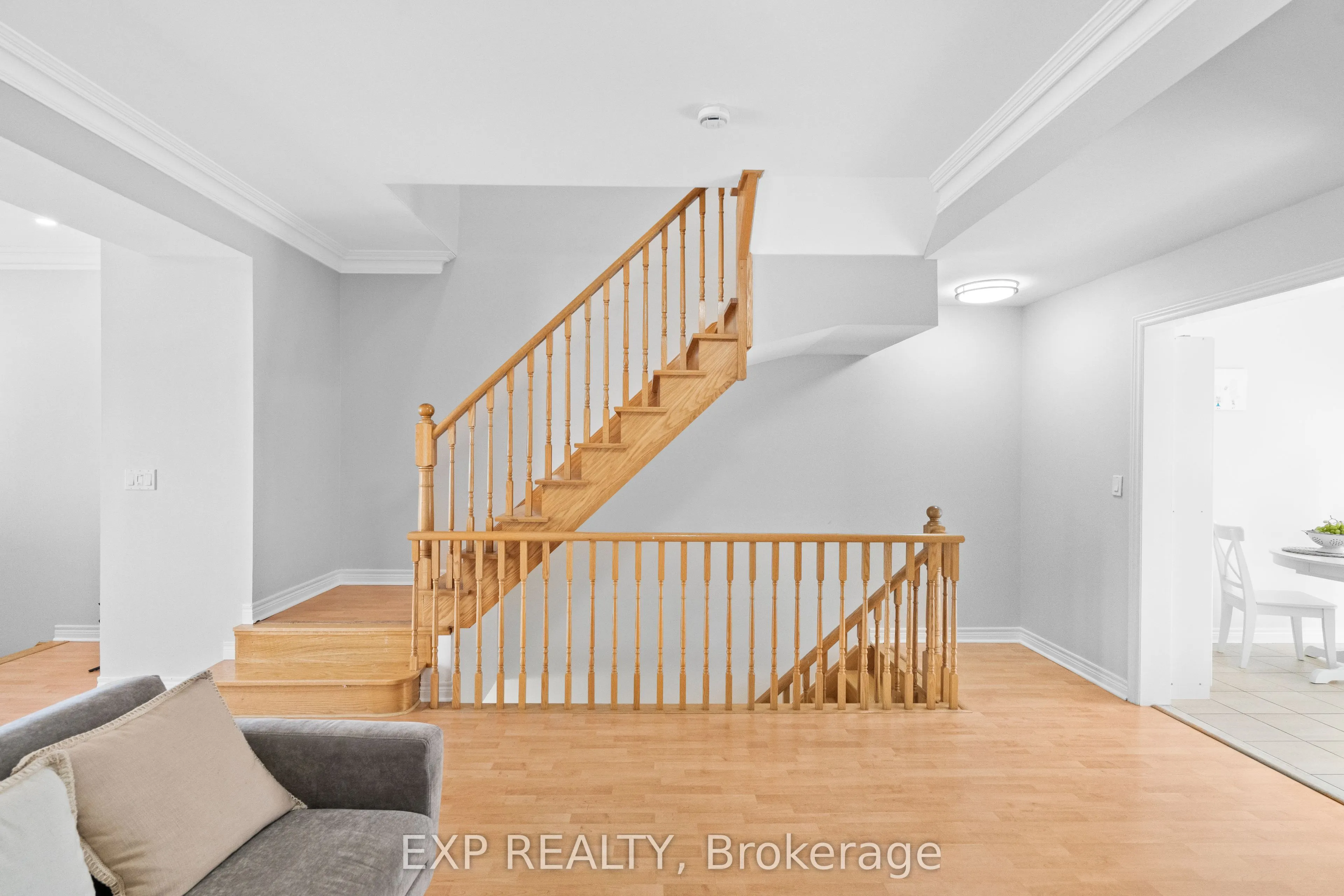 9133 Bayview Avenue, #90