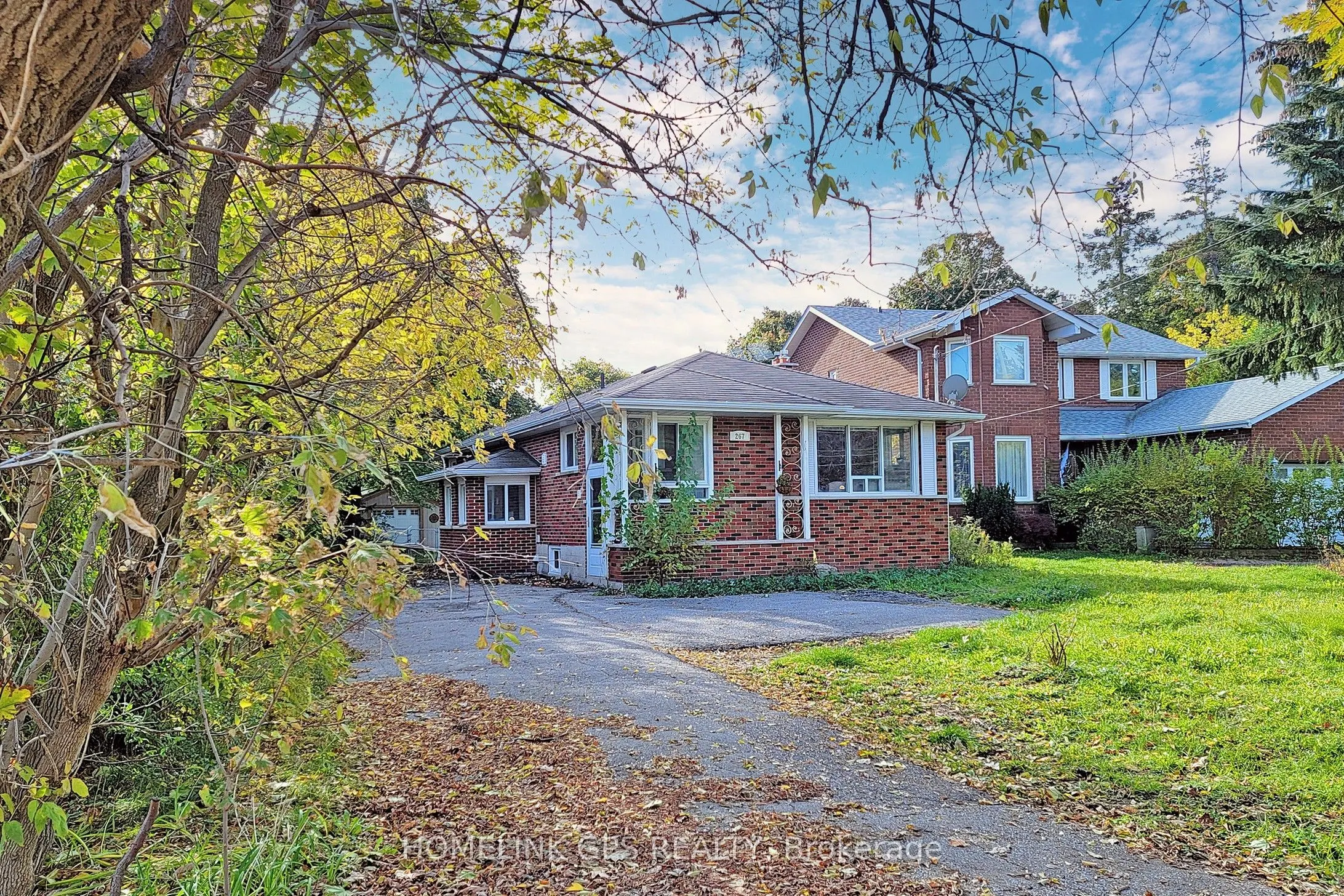 267 Elgin Mills Road W