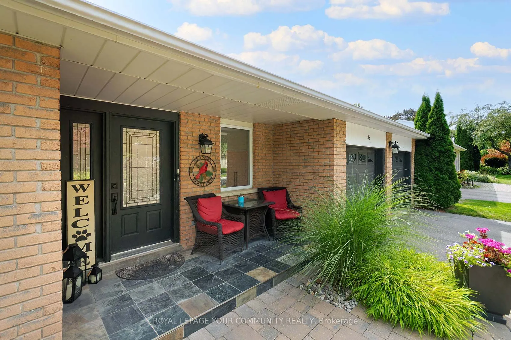35 John Dexter Place