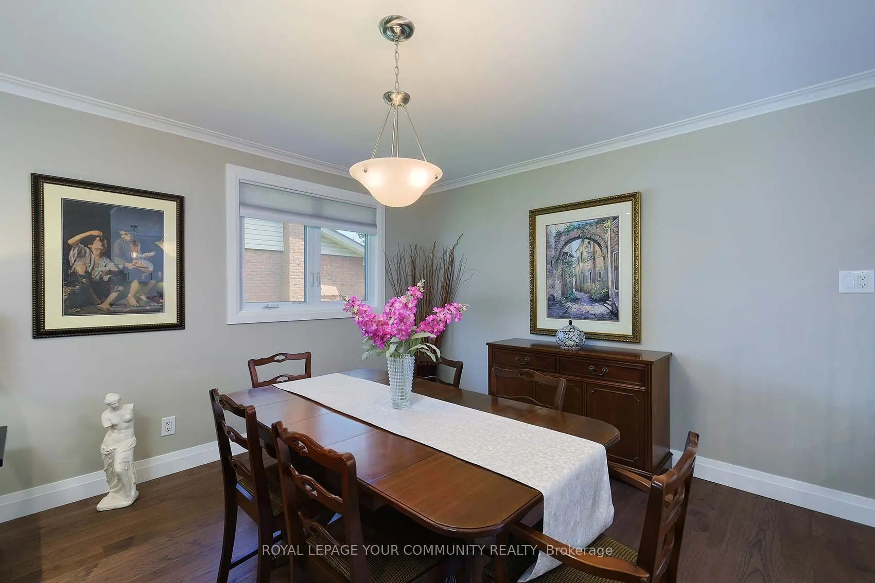 35 John Dexter Place