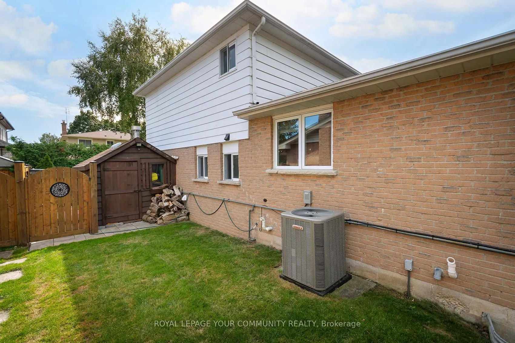 35 John Dexter Place