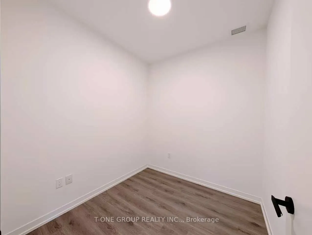 28 Interchange Way, #108