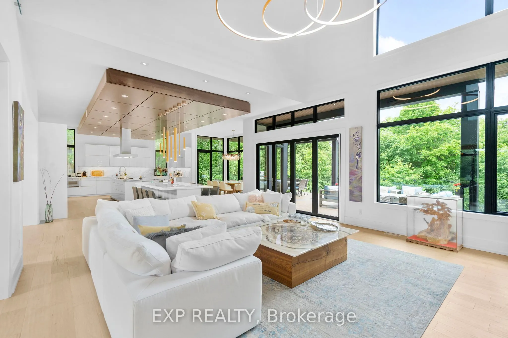 8 Cachet Parkway
