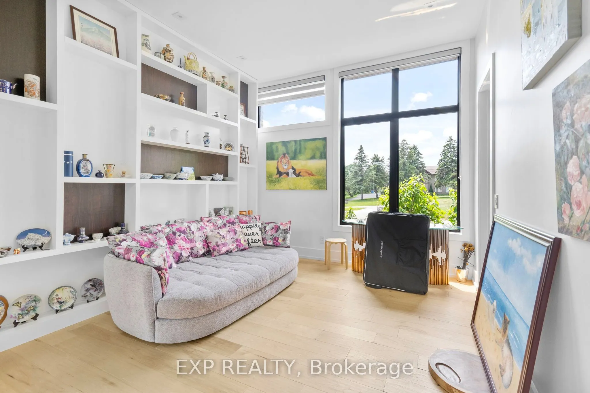 8 Cachet Parkway