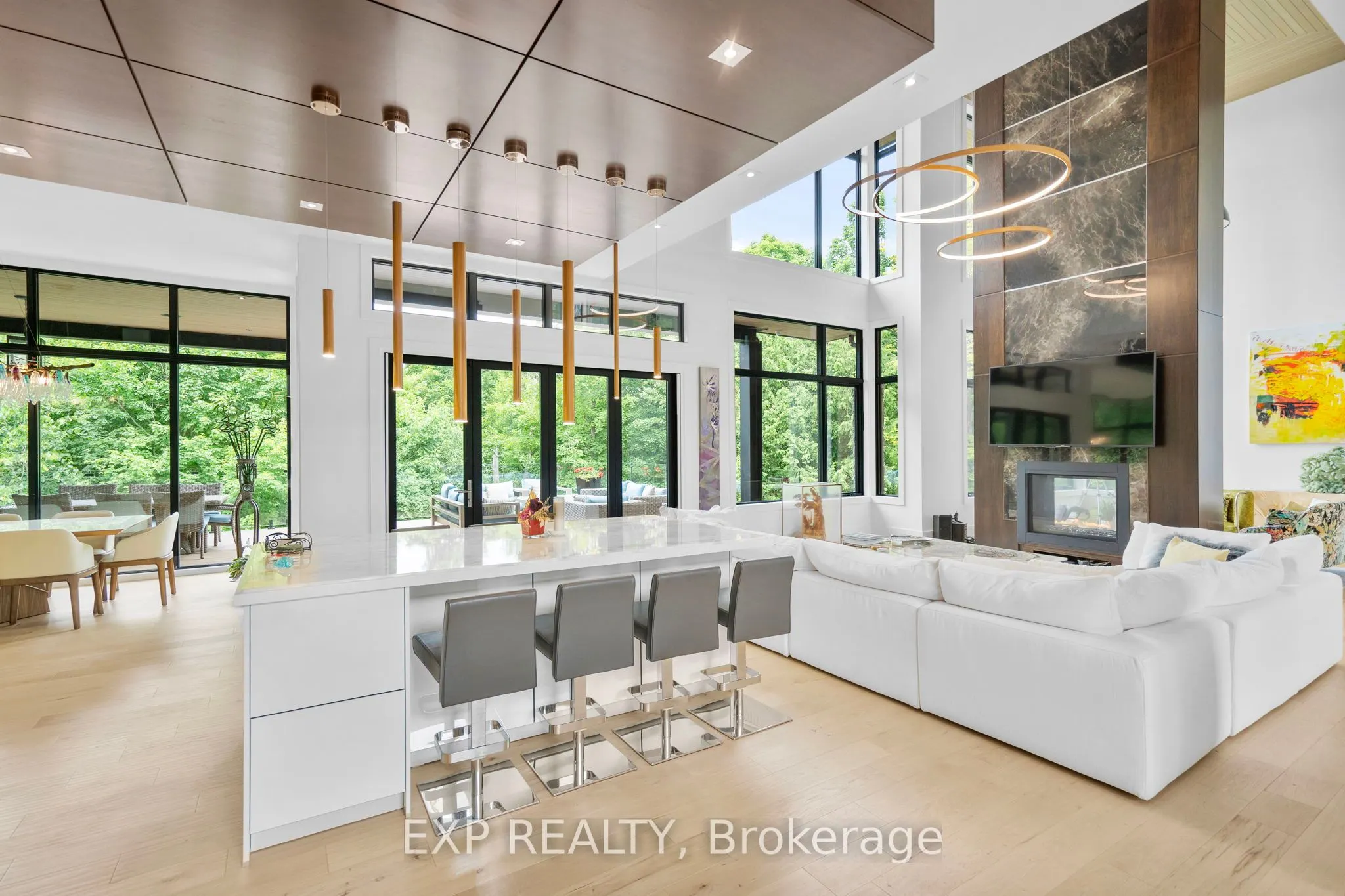 8 Cachet Parkway