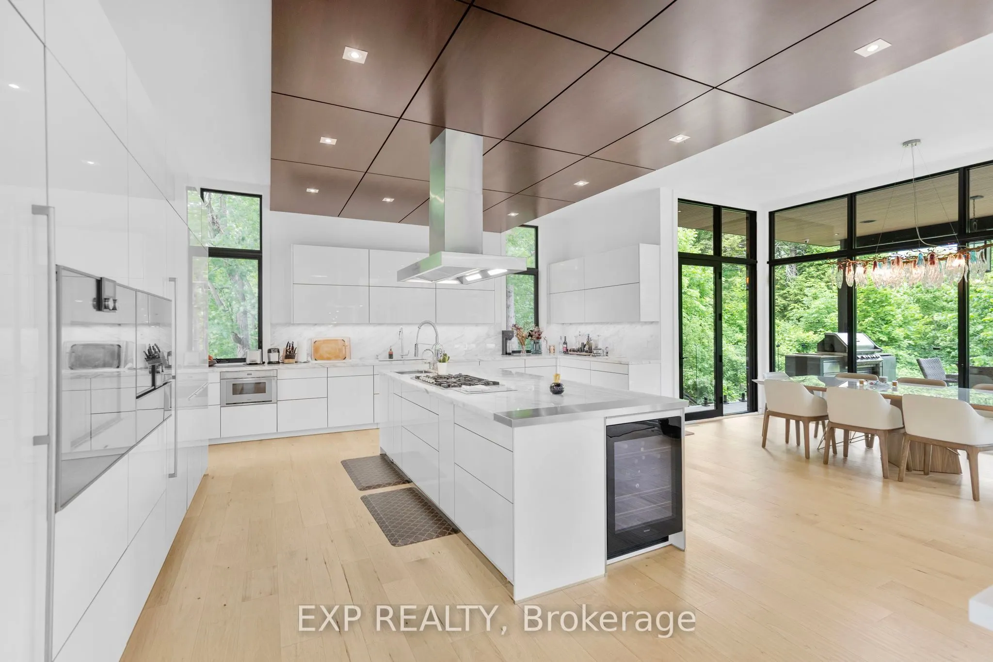 8 Cachet Parkway
