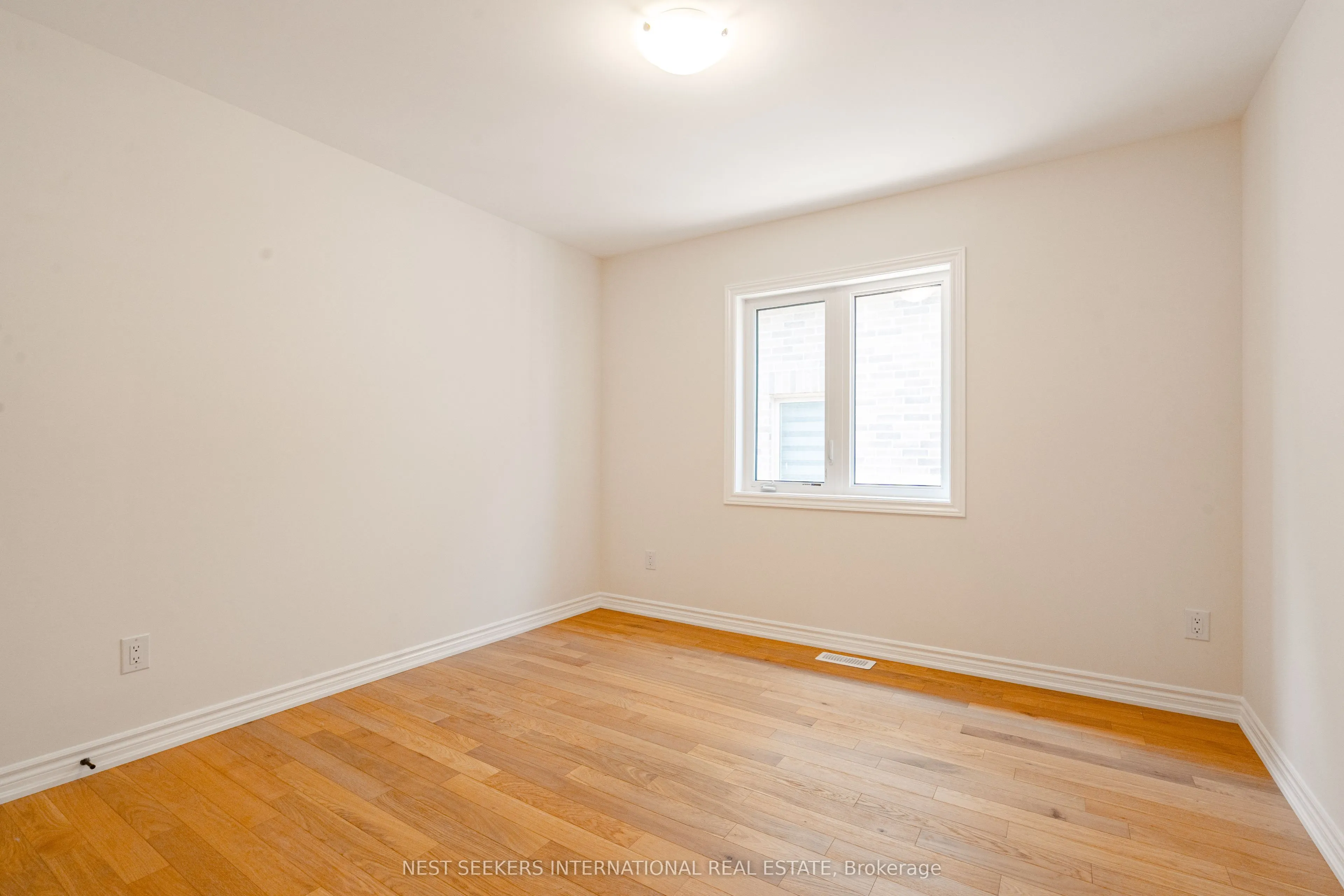 53 Fenn Crescent