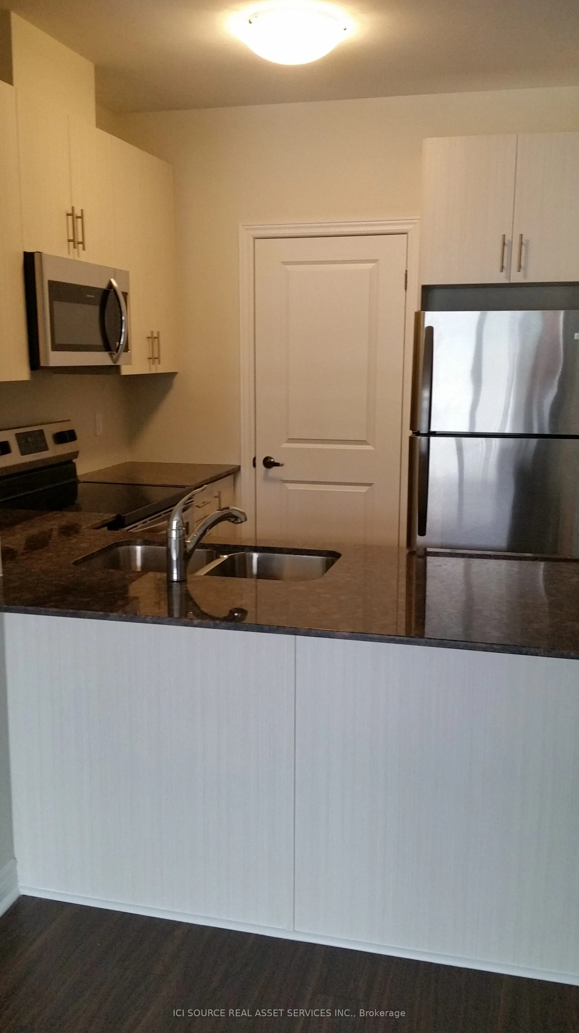 7325 Markham Road, #101