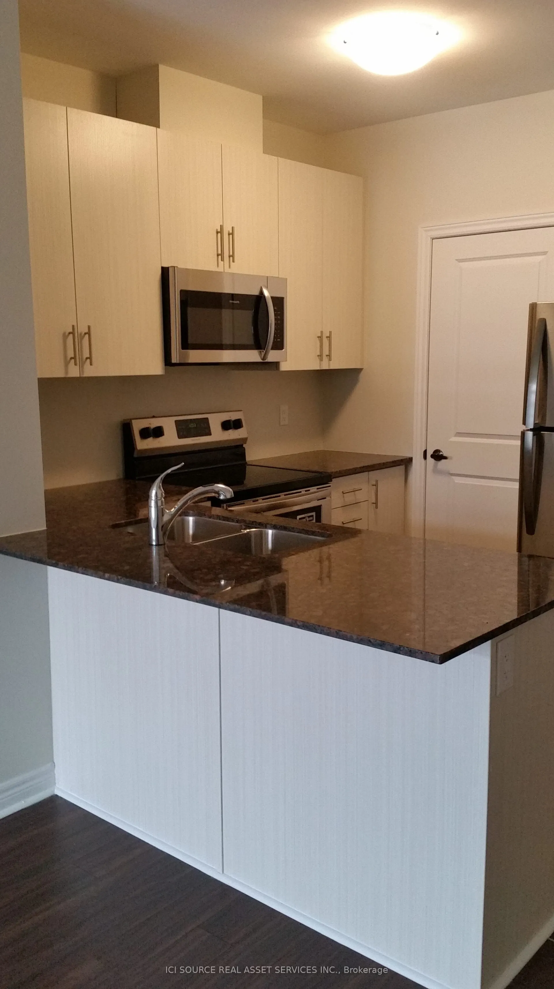 7325 Markham Road, #101