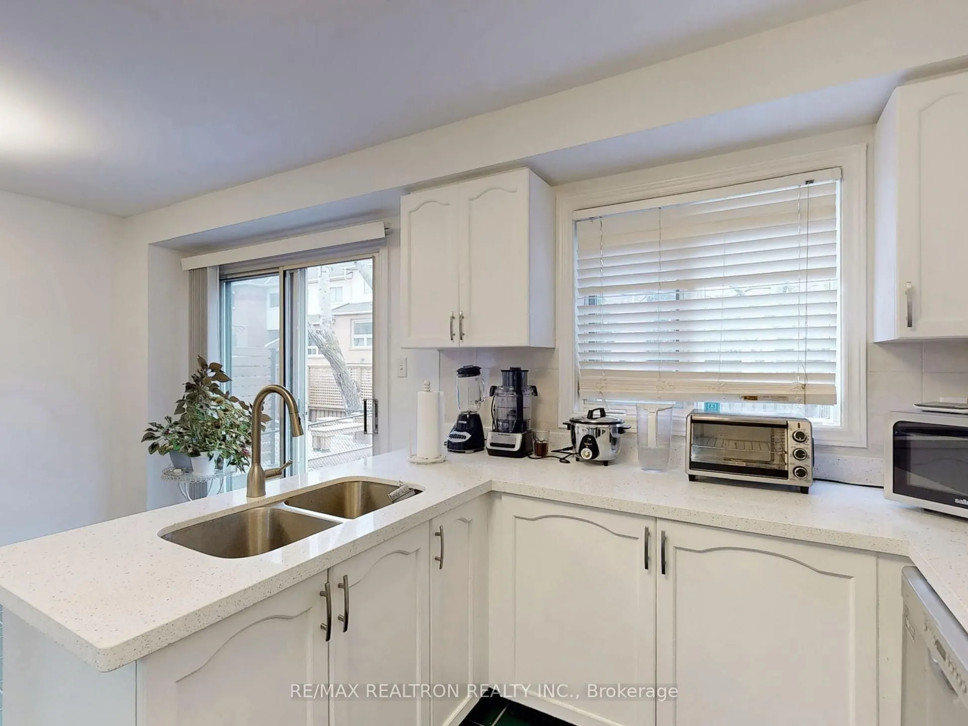 99 Widdifield Avenue