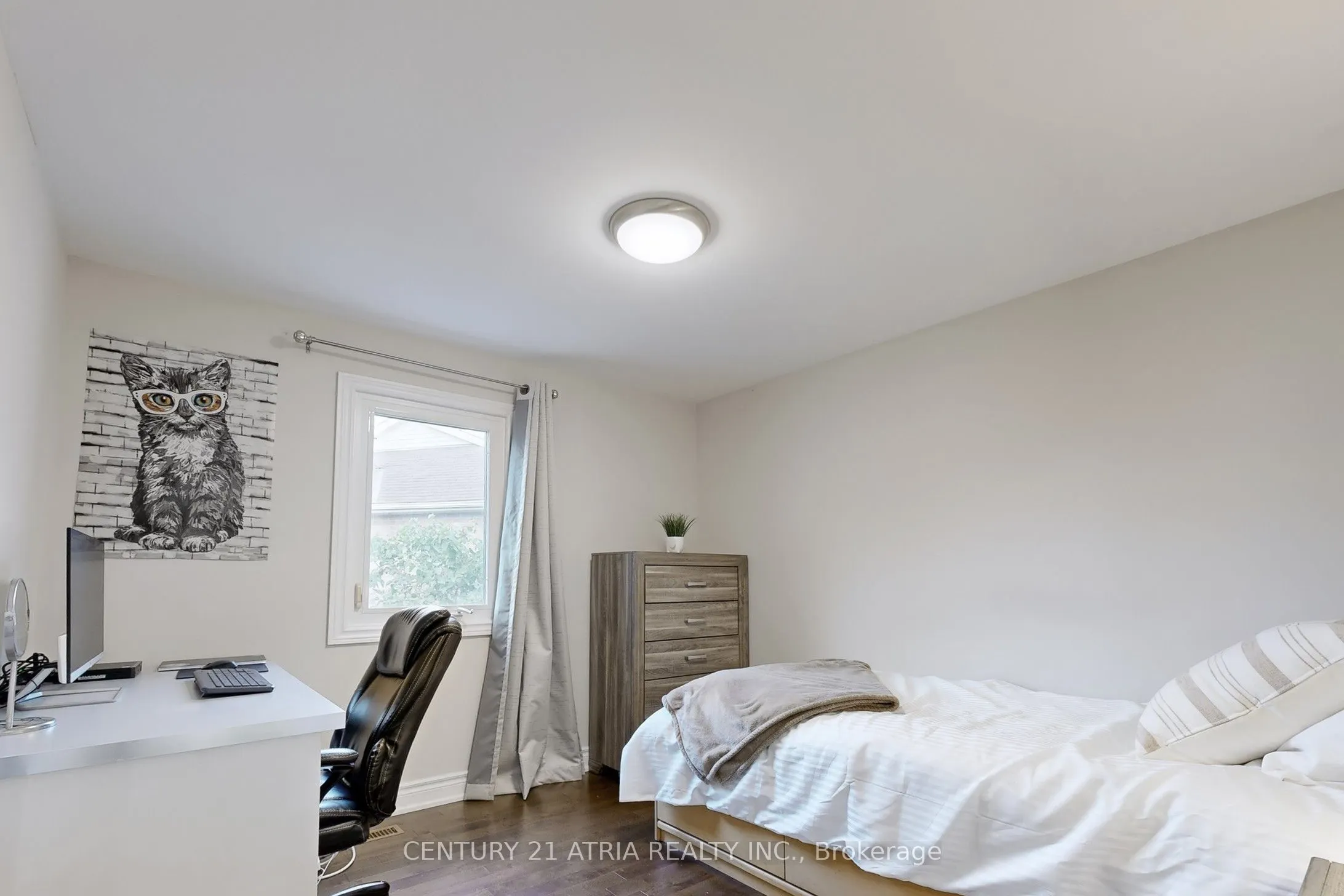 60 Steepleview Crescent