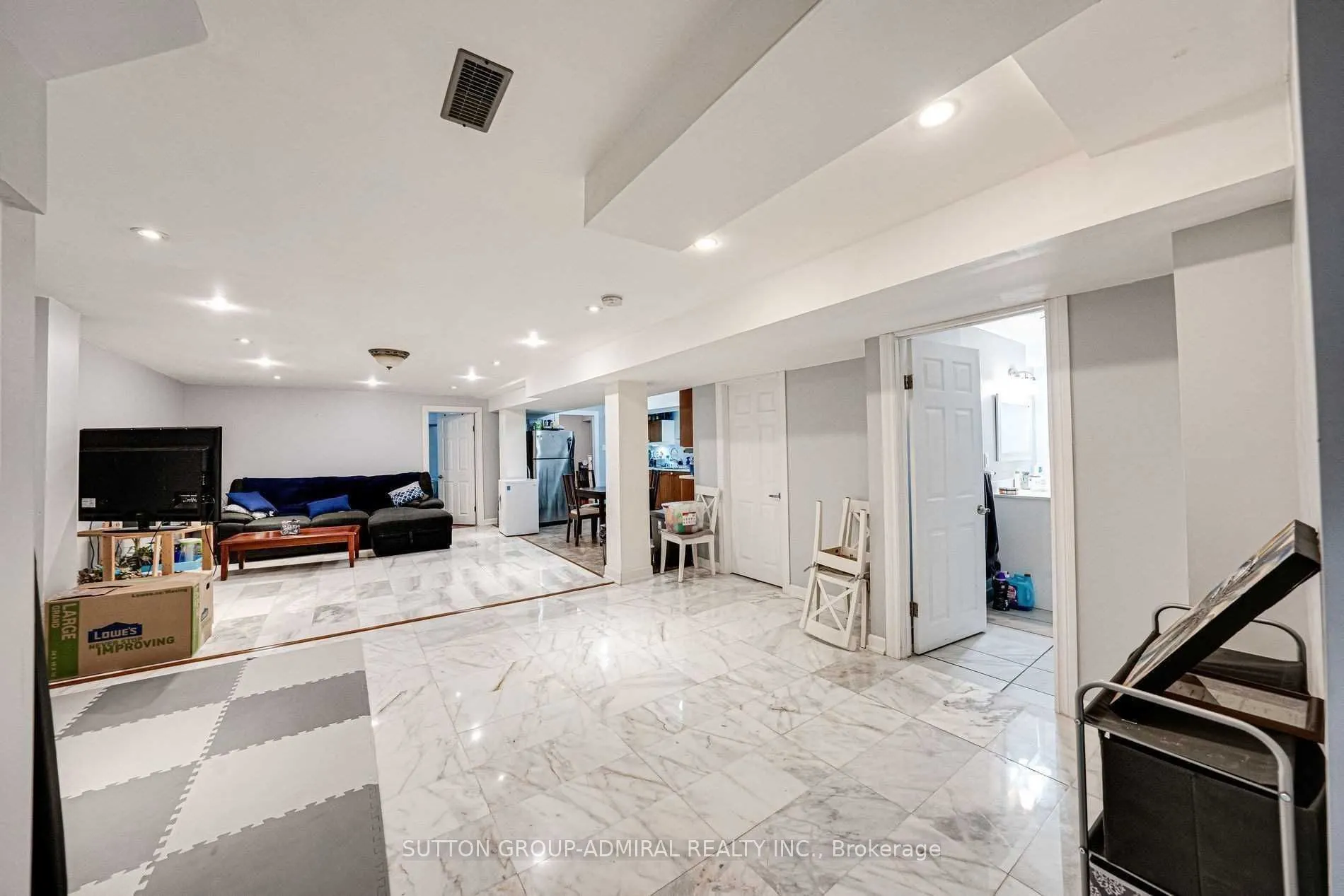 318 Forest Run Boulevard, #Lower Level