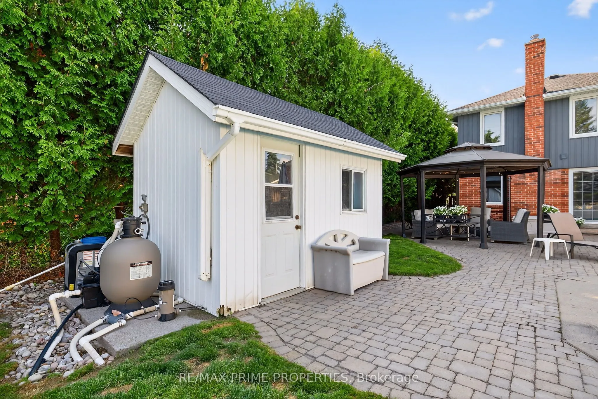 216 Crossland Gate