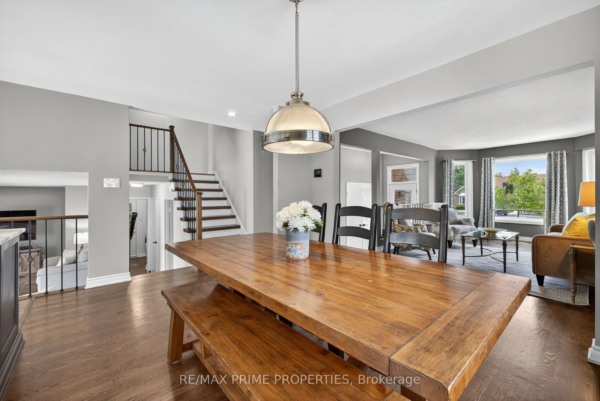 216 Crossland Gate