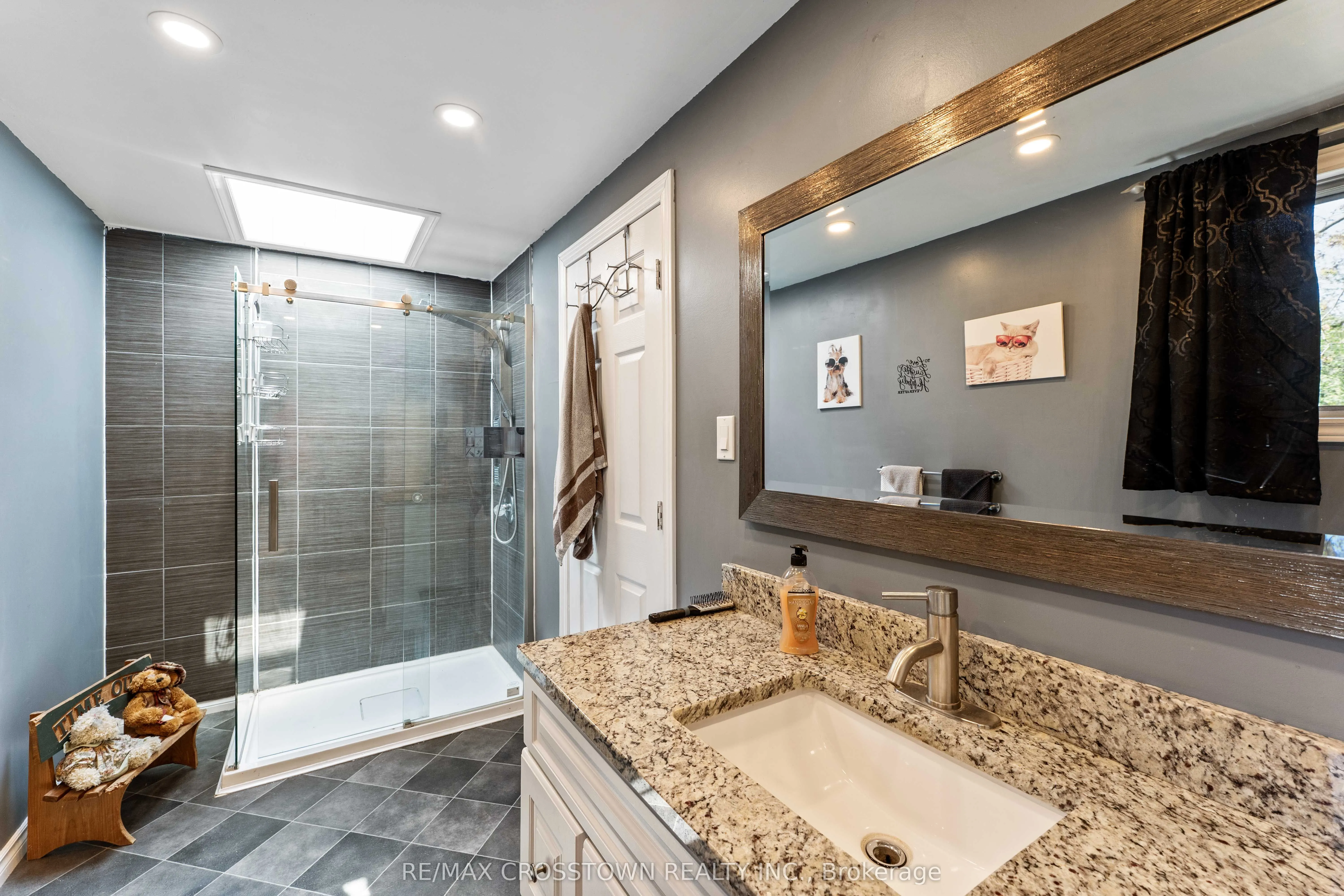 204 Camilla Crescent