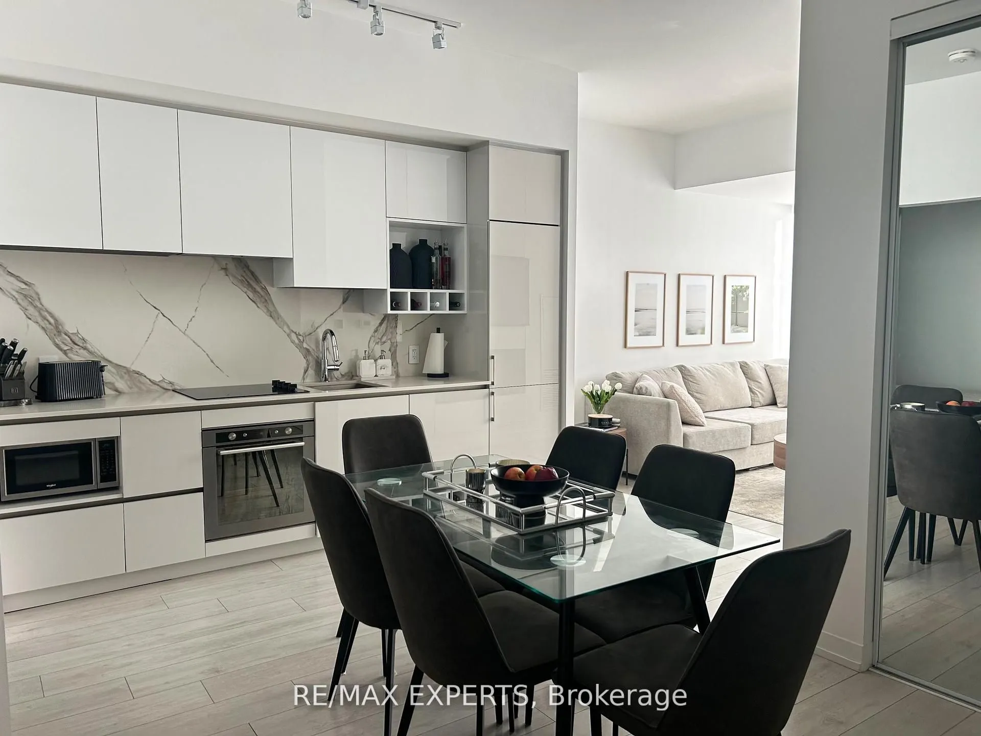 9 Buttermill Avenue W, #TH05