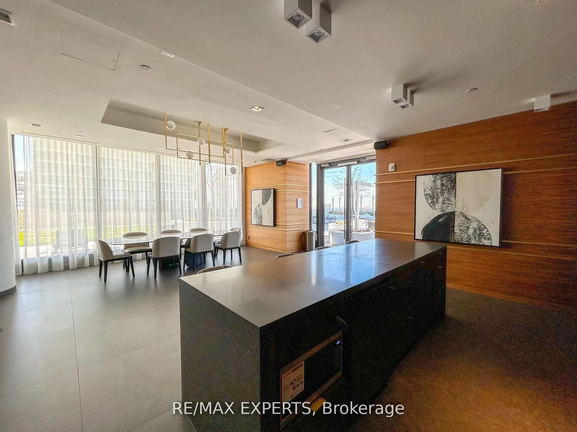 9 Buttermill Avenue W, #TH05