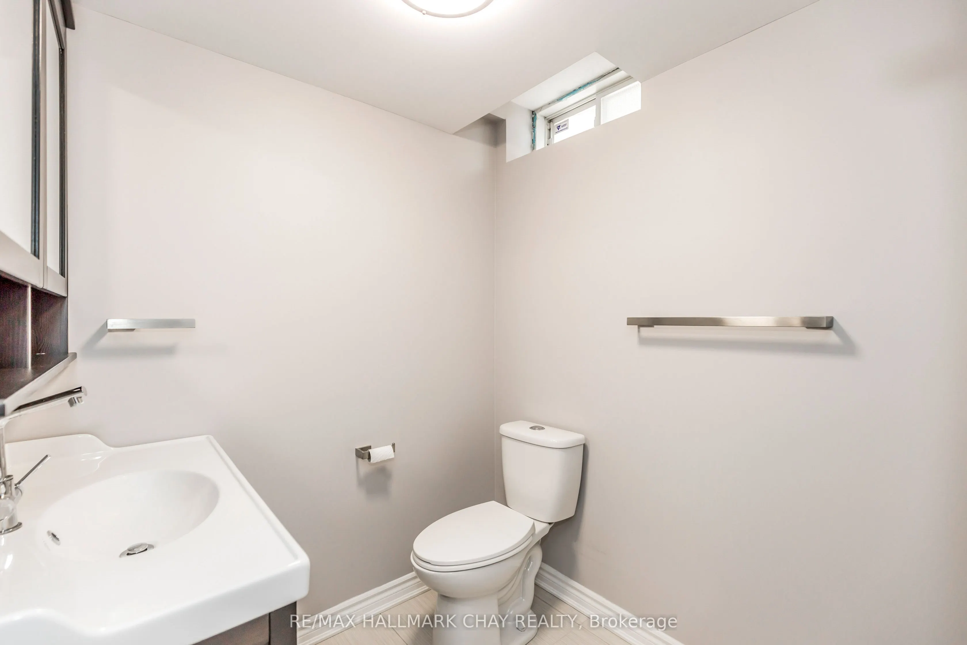 160 Golden Gate Circle, #Lower