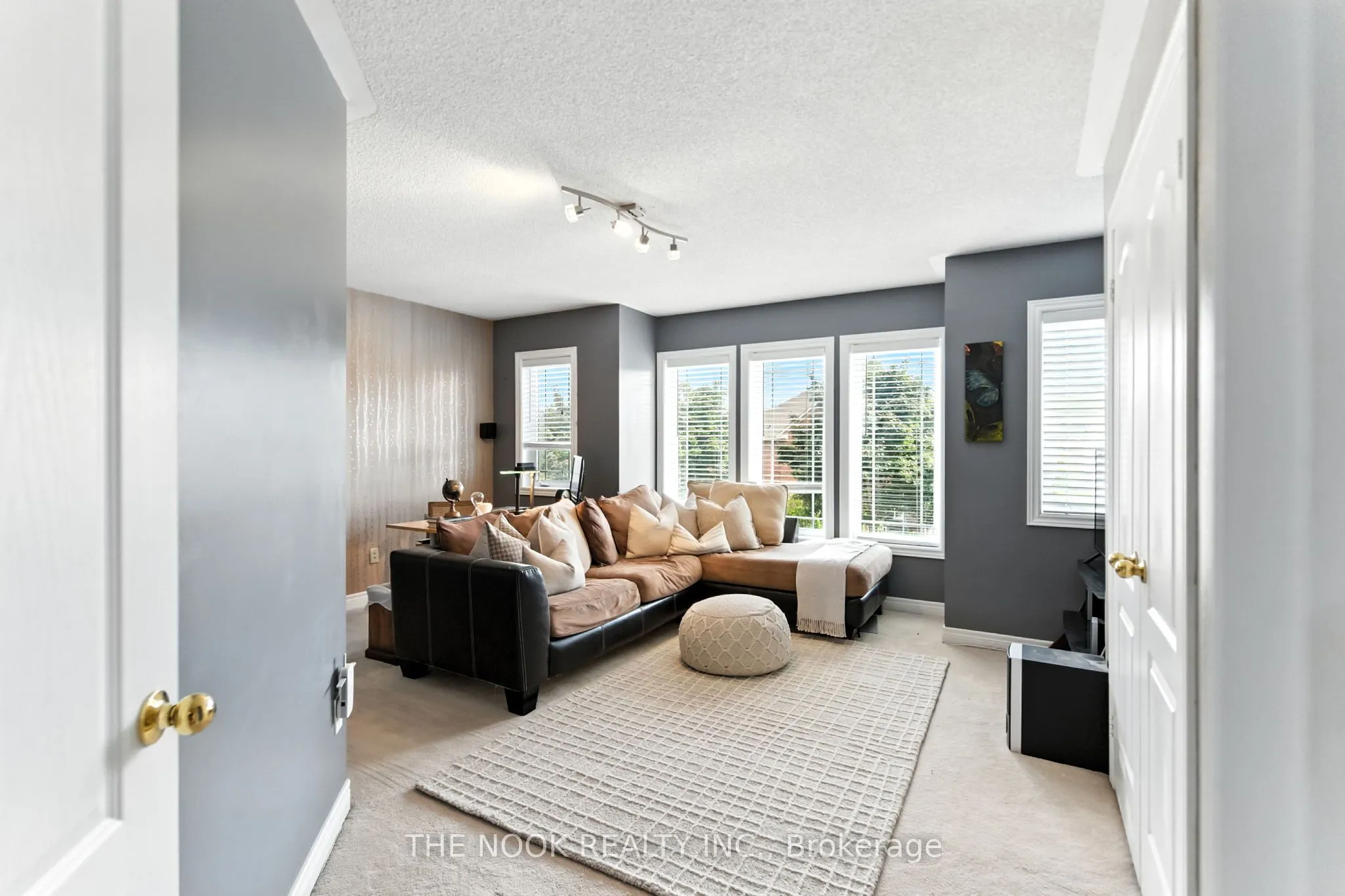 122 Estate Garden Drive
