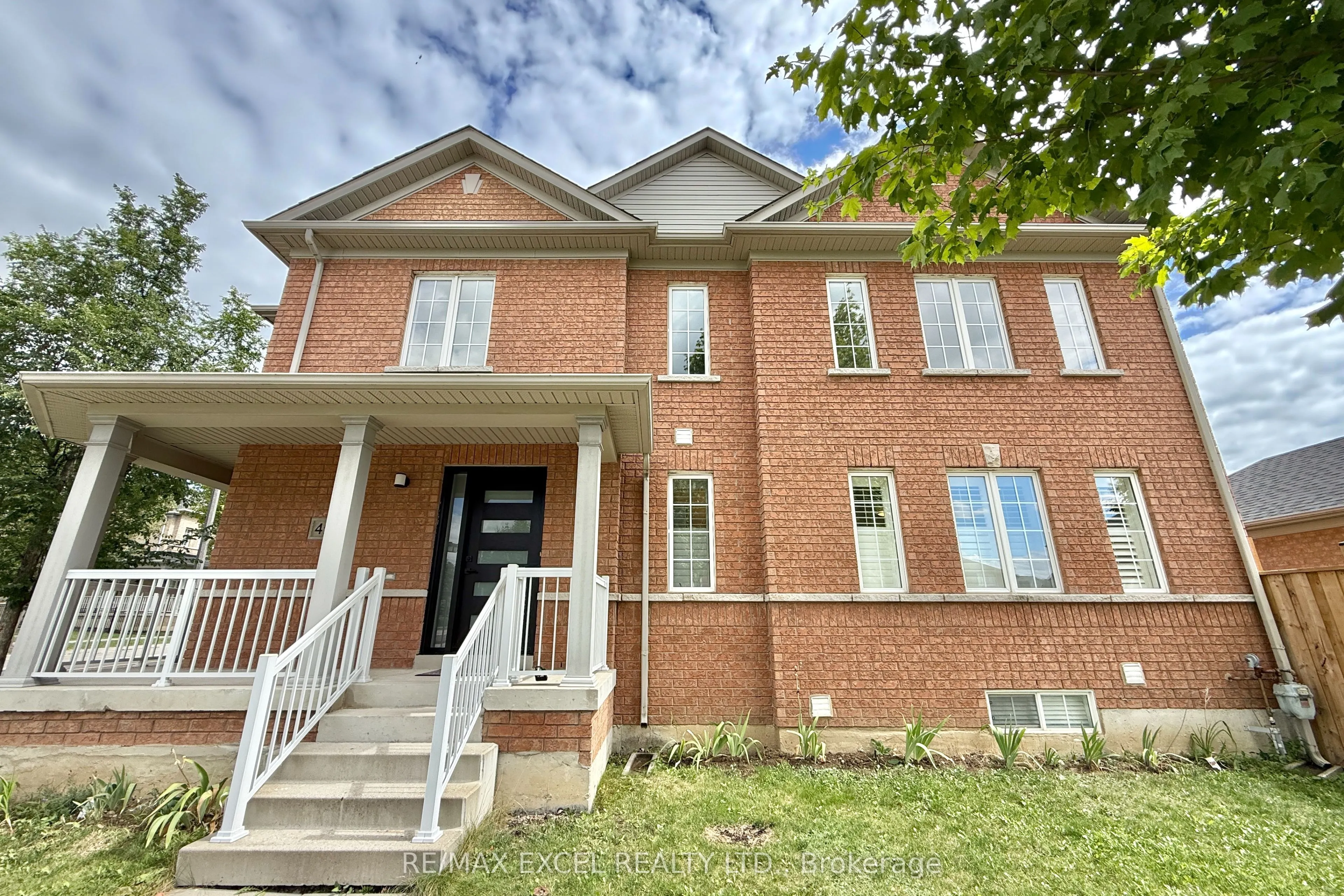 455 White's Hill Avenue