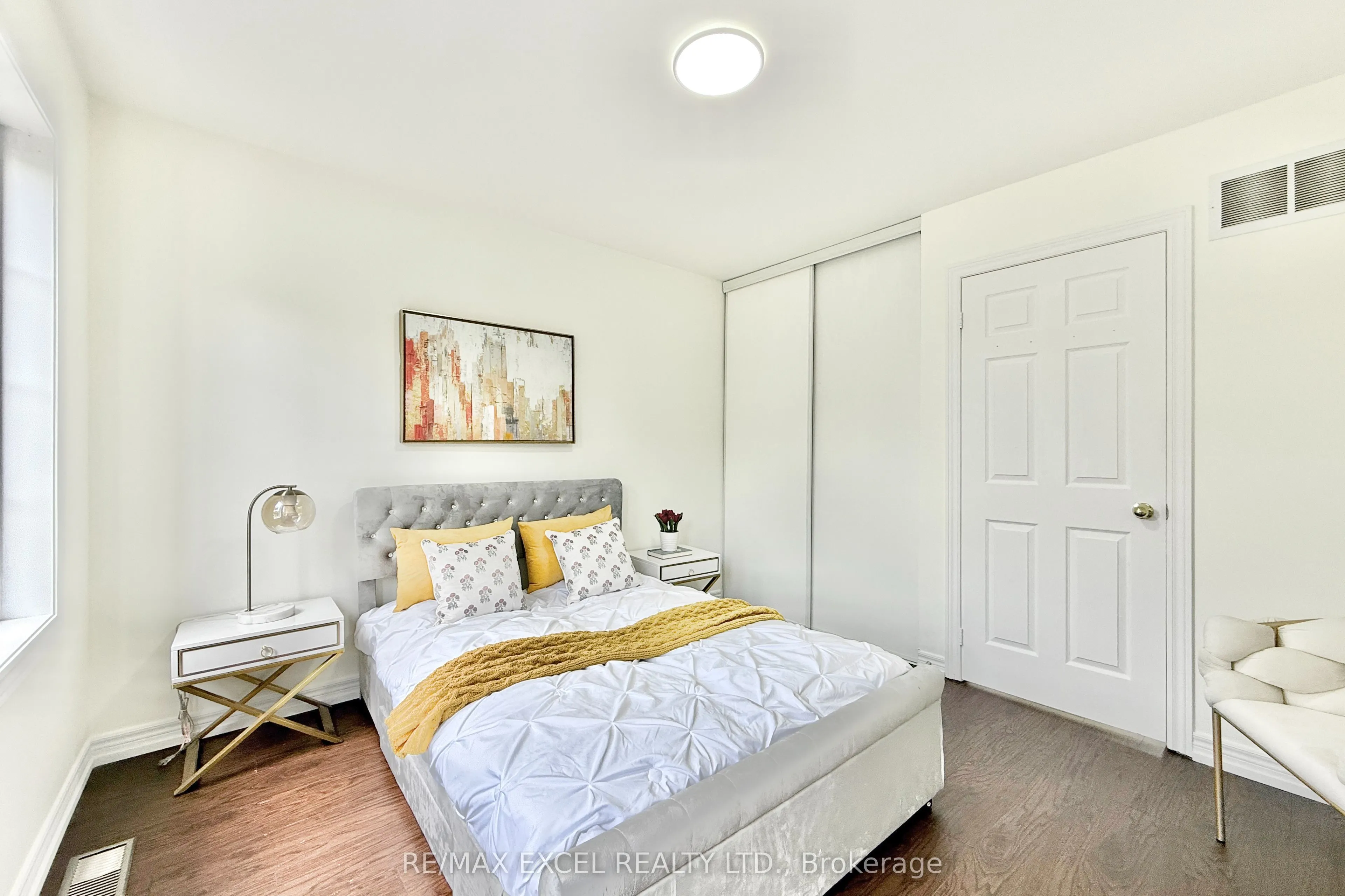 455 White's Hill Avenue