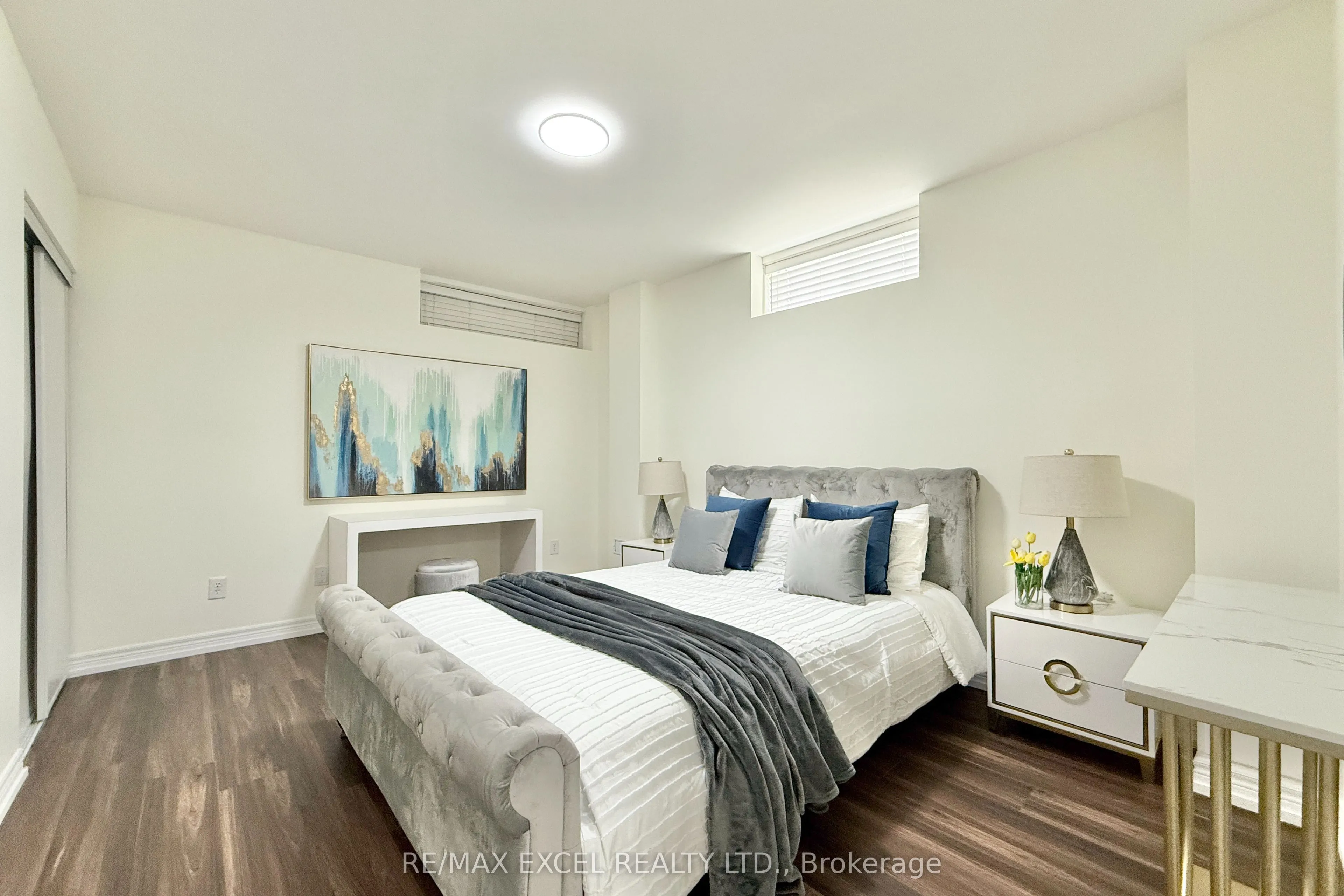 455 White's Hill Avenue
