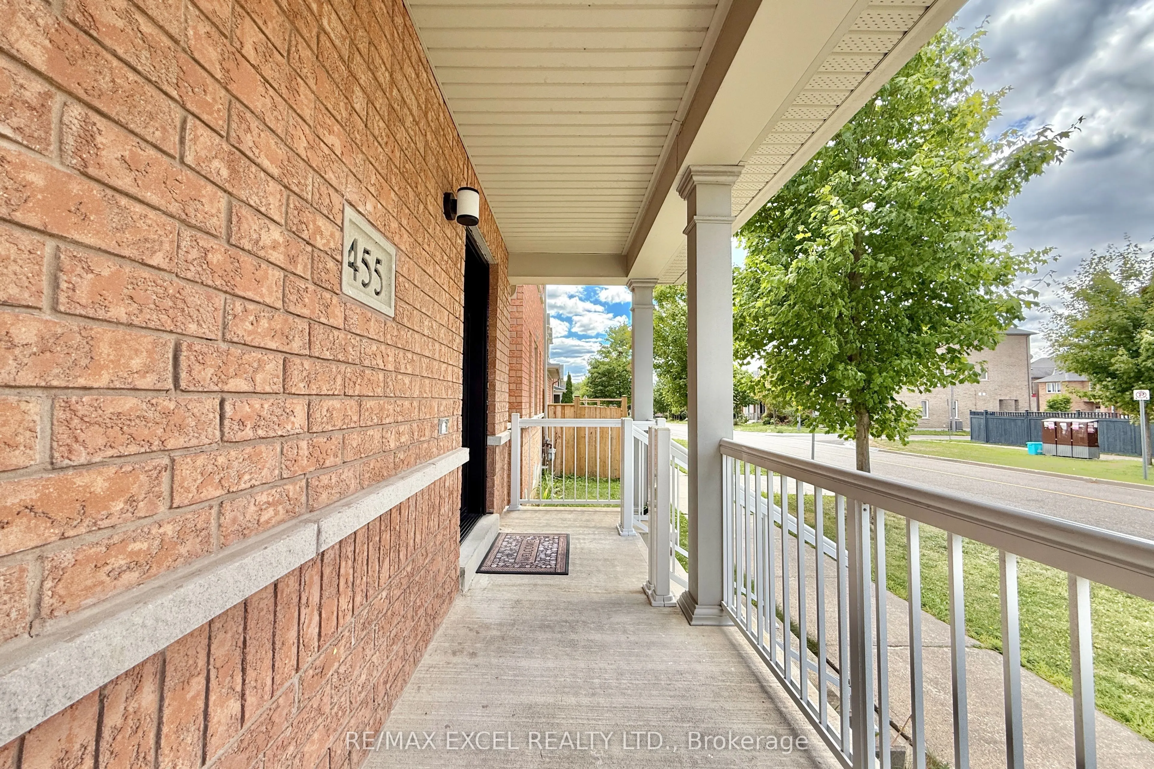 455 White's Hill Avenue