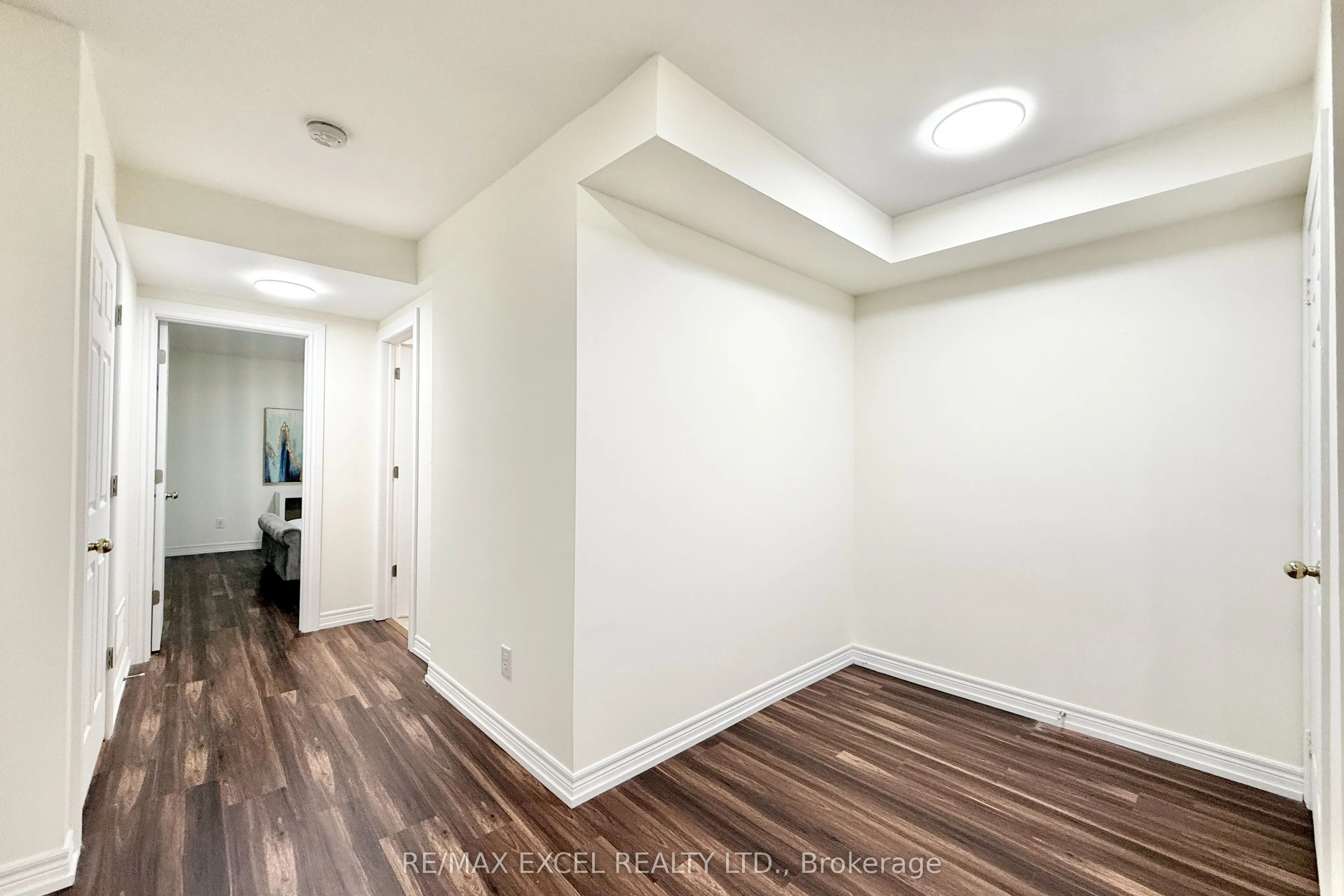 455 White's Hill Avenue