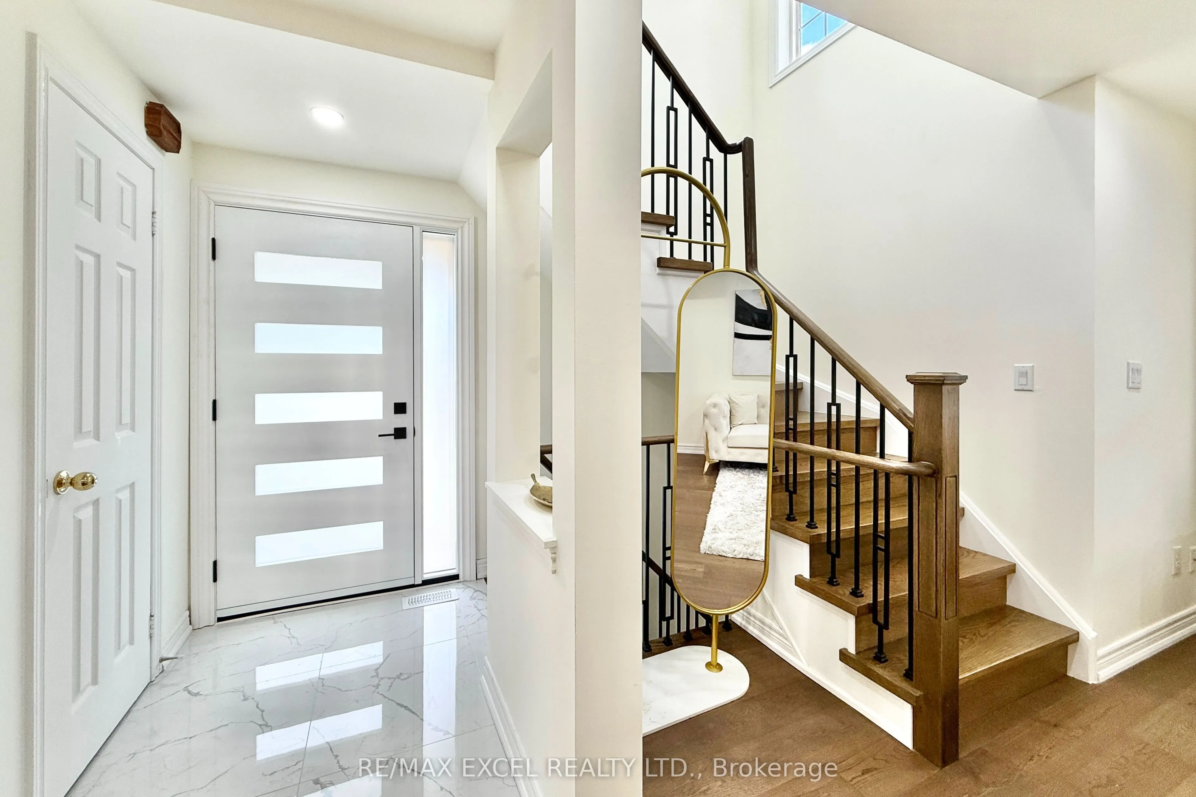 455 White's Hill Avenue