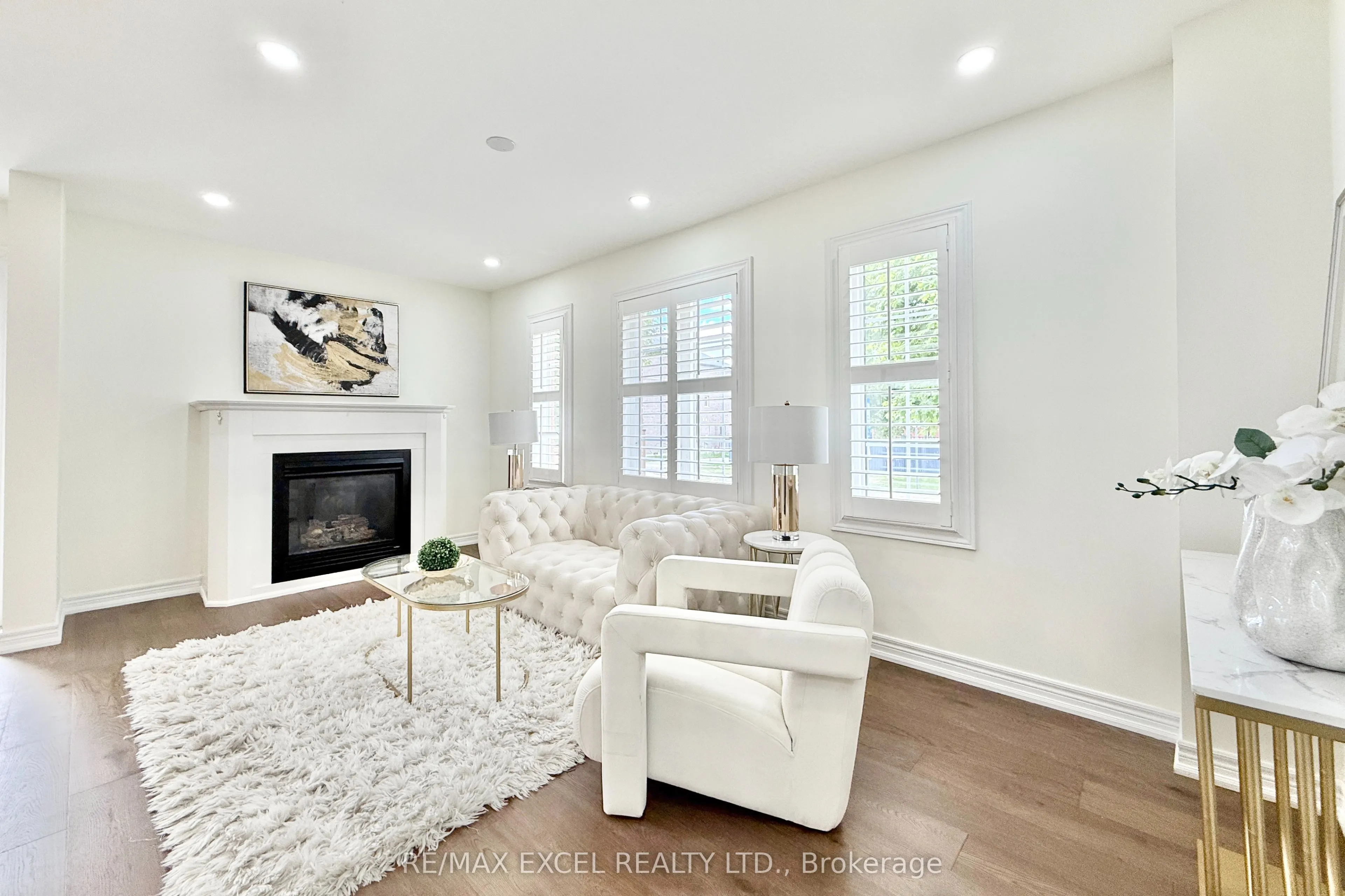 455 White's Hill Avenue