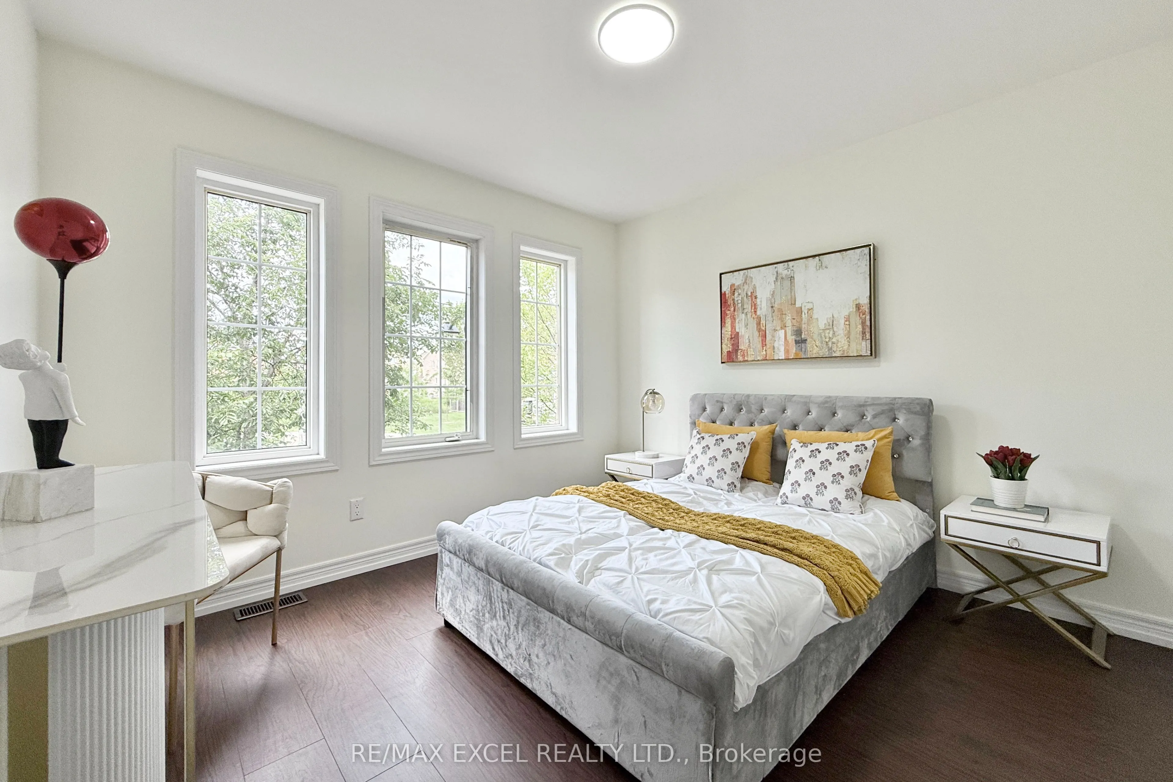 455 White's Hill Avenue